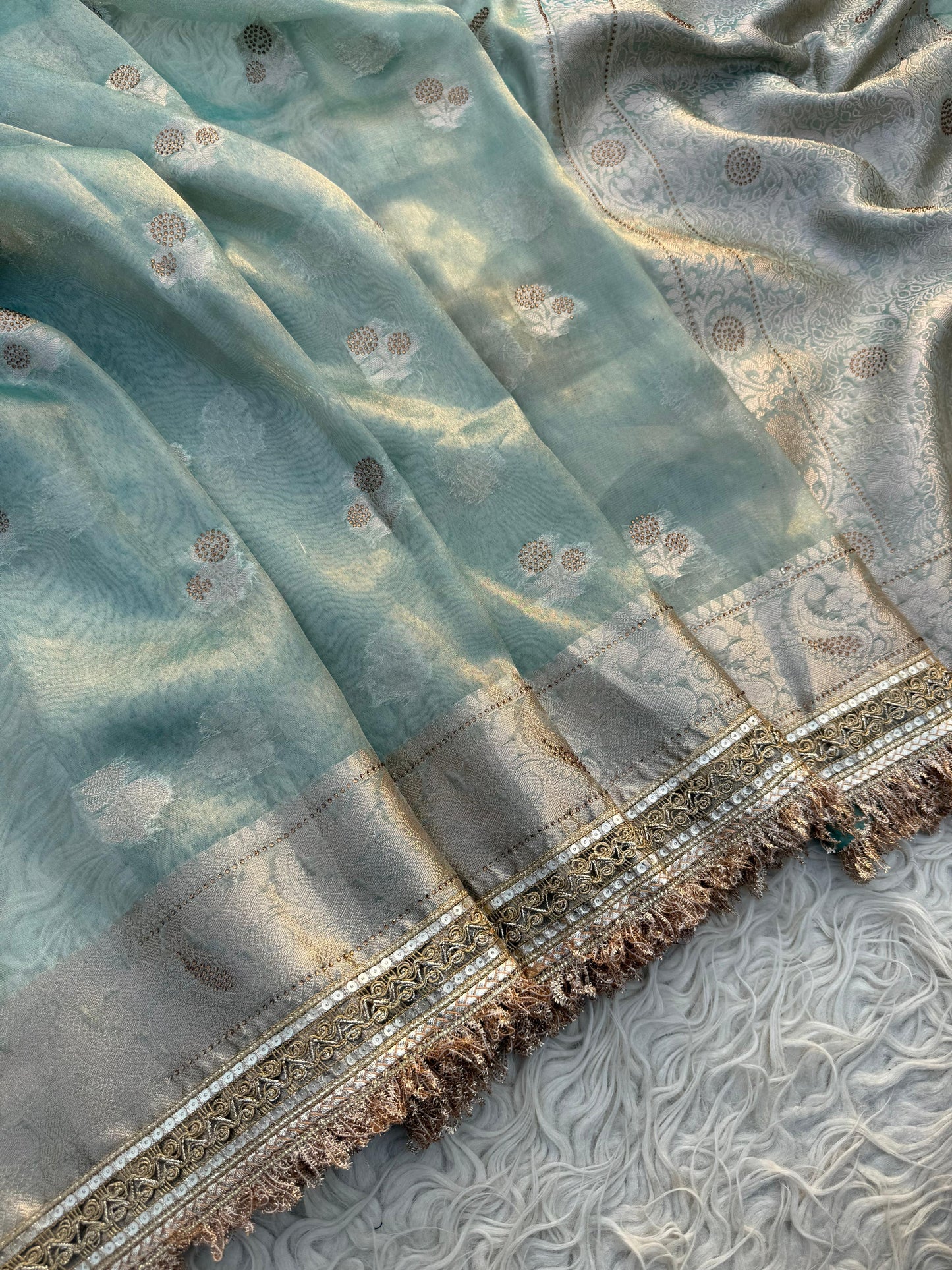 Aabroo Tissue Saree