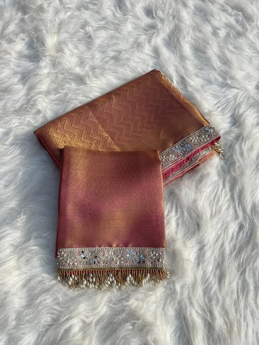 Rosewood Radiance(Magenta)