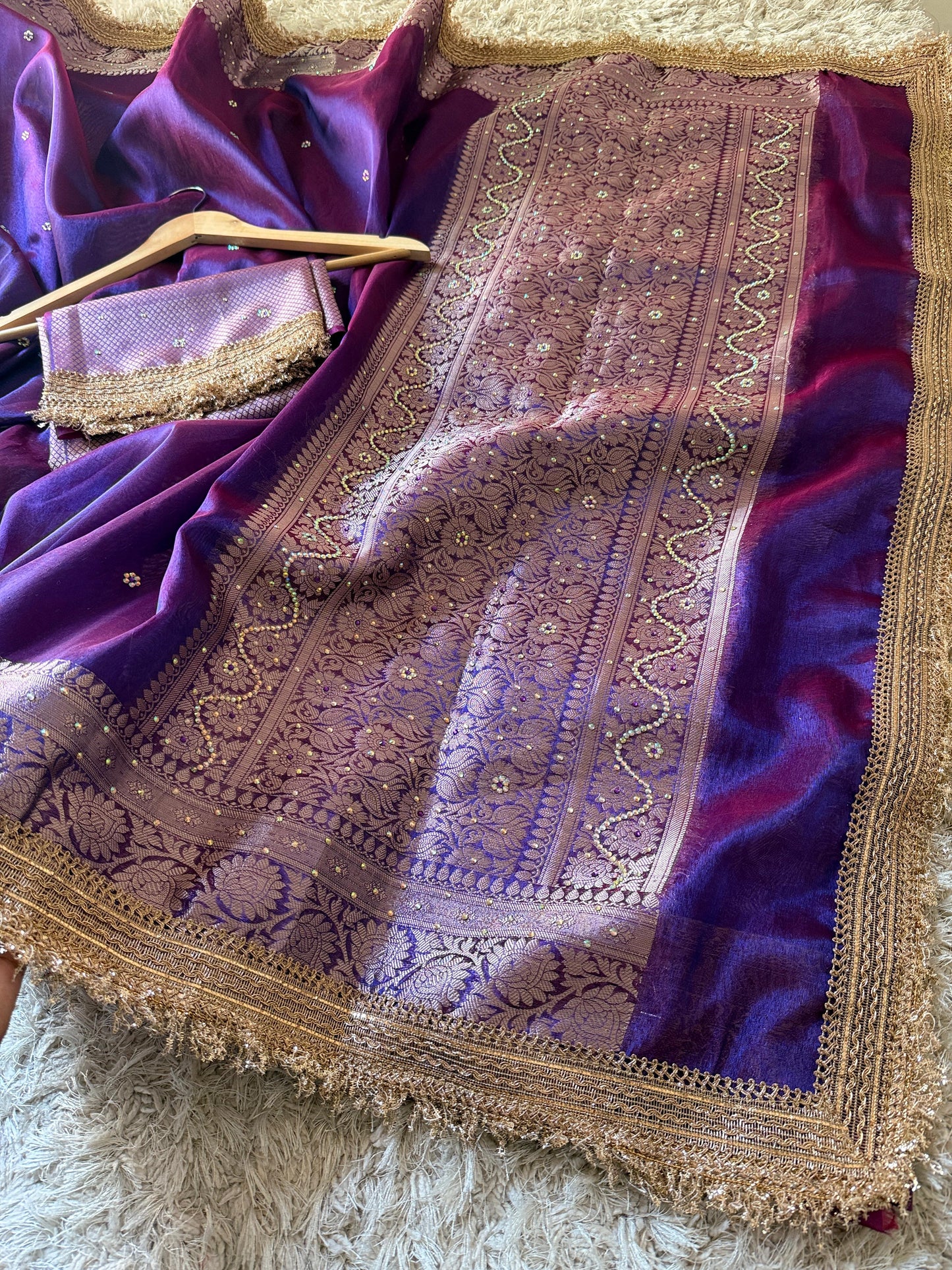 Sunehri Saaz(Purple)