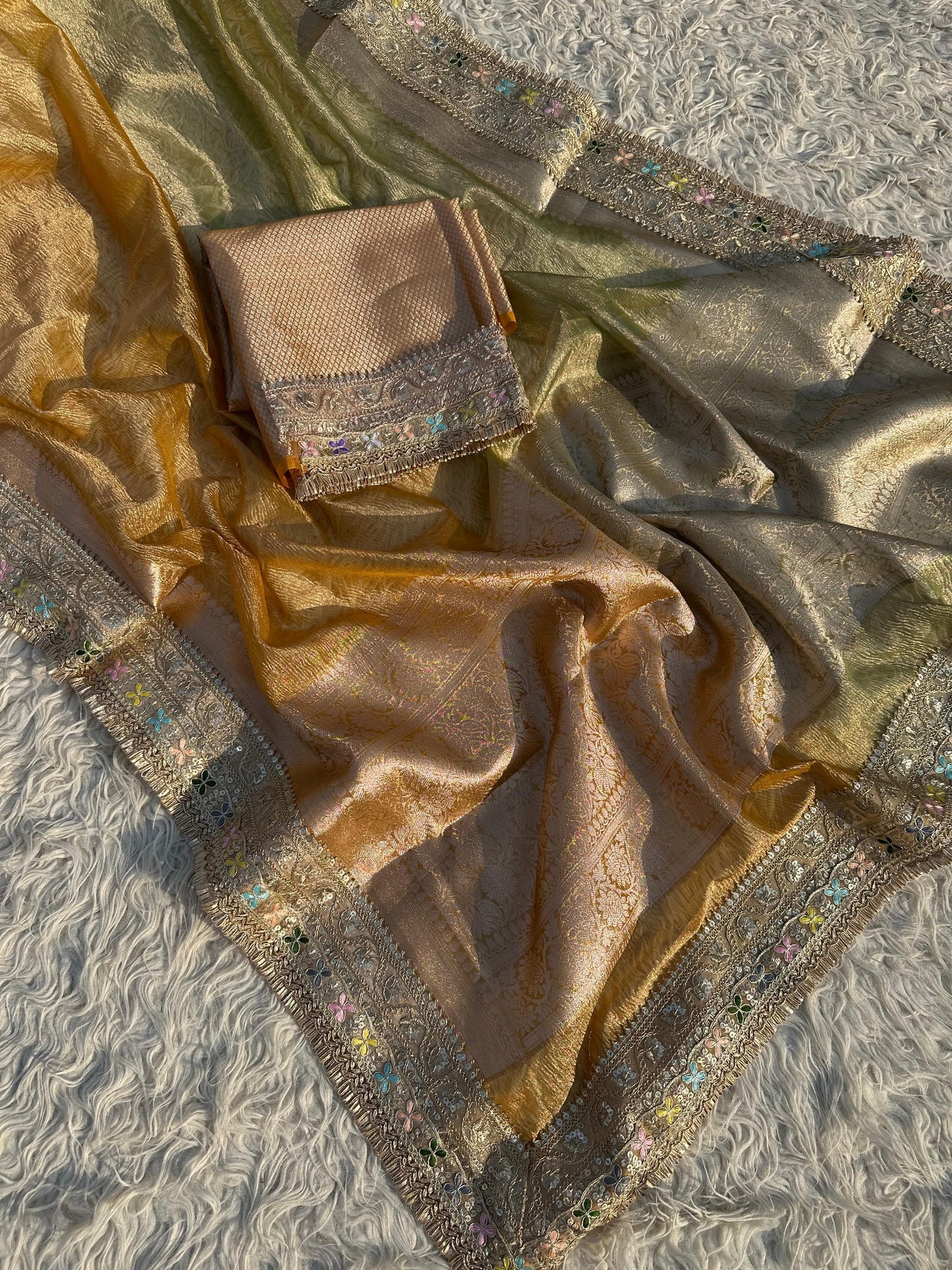 Svarnima Saree(Yellow-Green)
