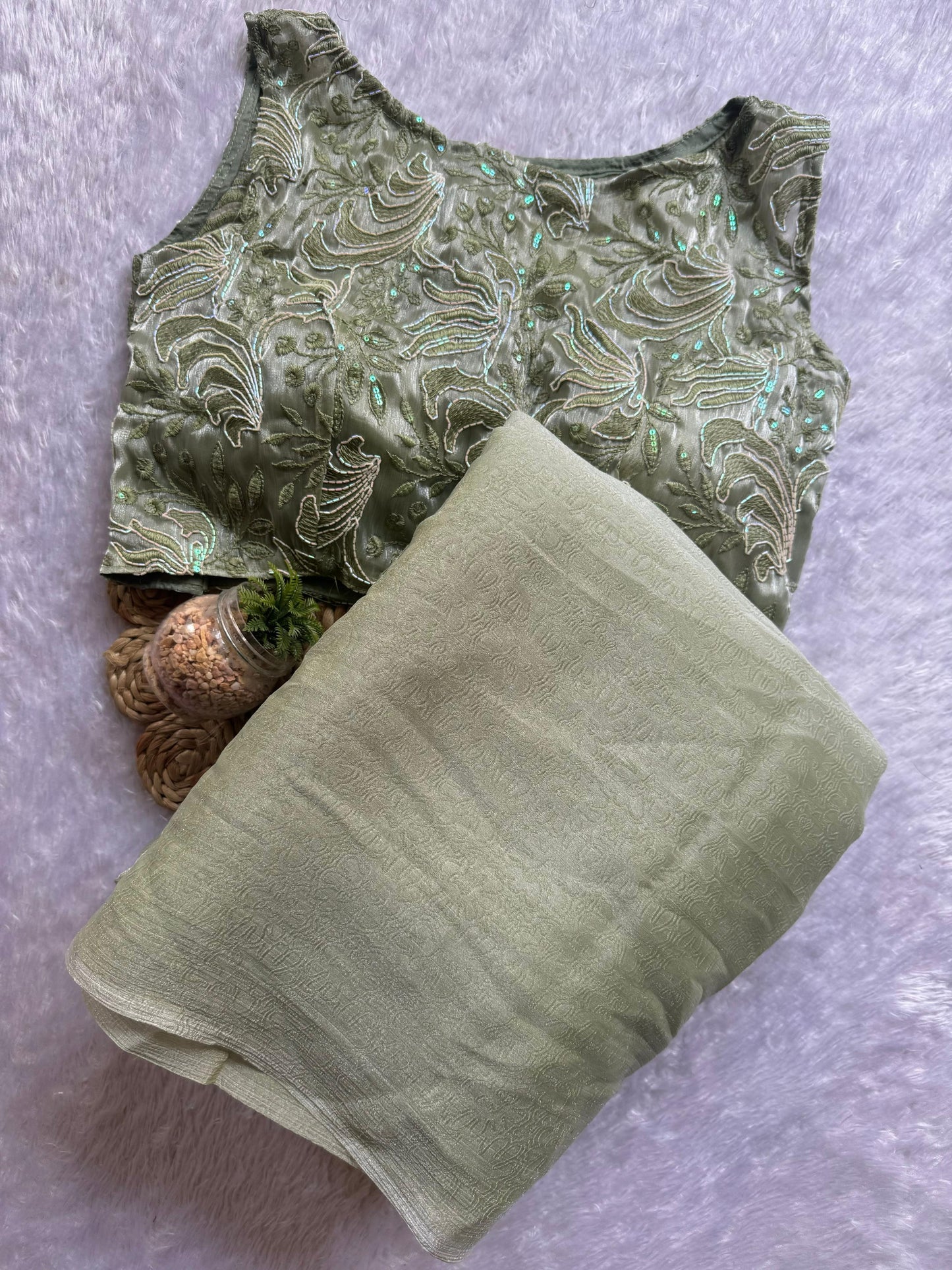 Kianaa Crush Saree(Green)