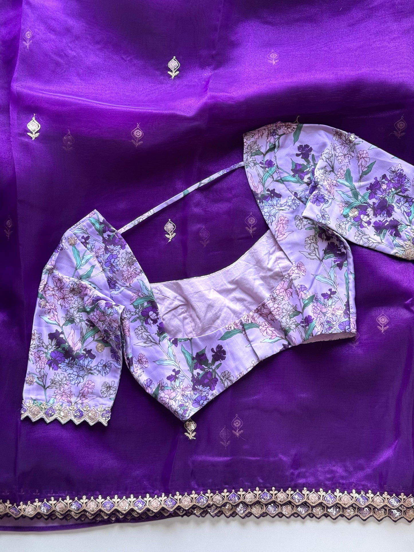 Violate Whisper Saree
