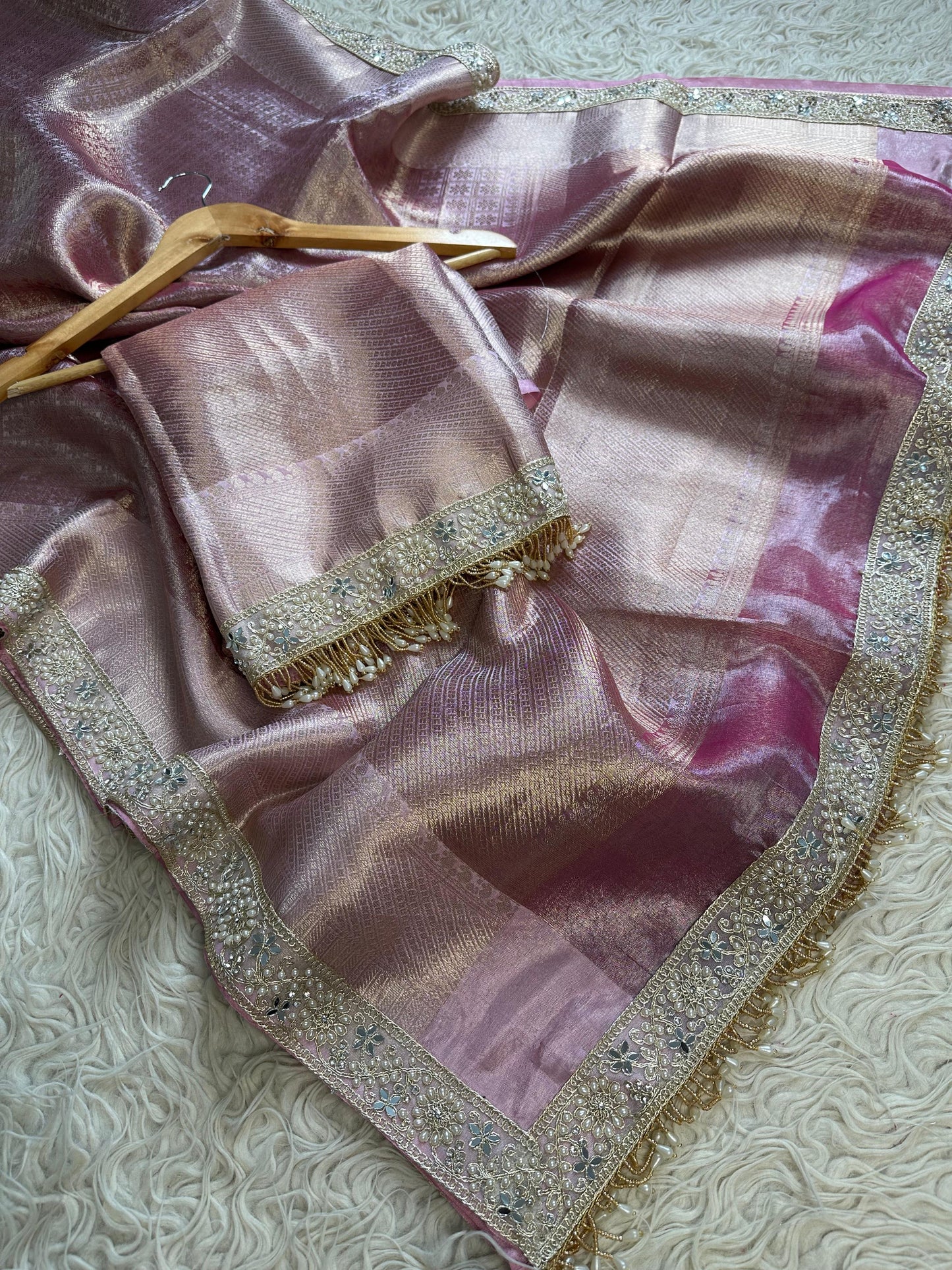 Komolika Kanjivaram Saree