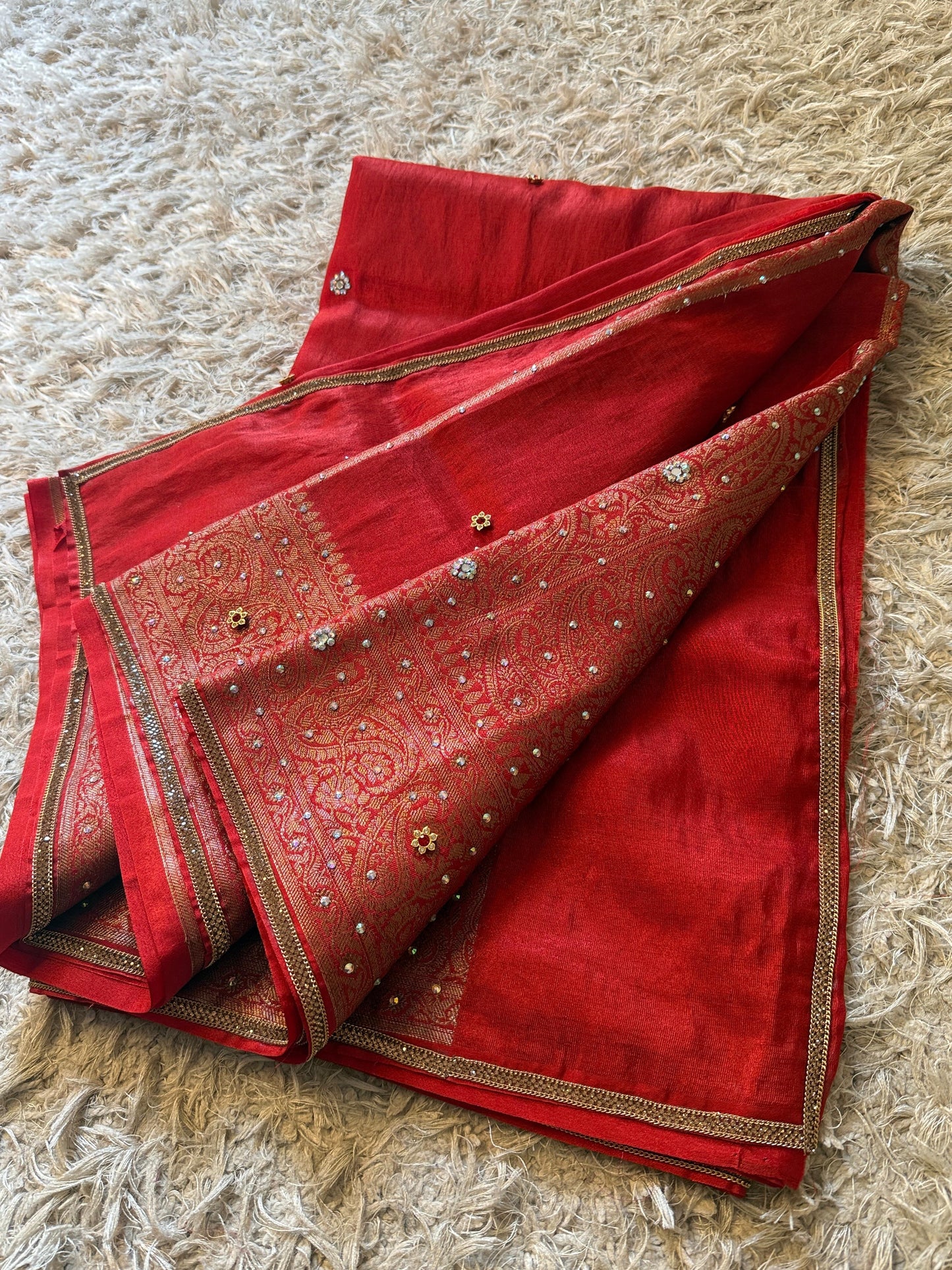 Laal Mahal Zari Saree