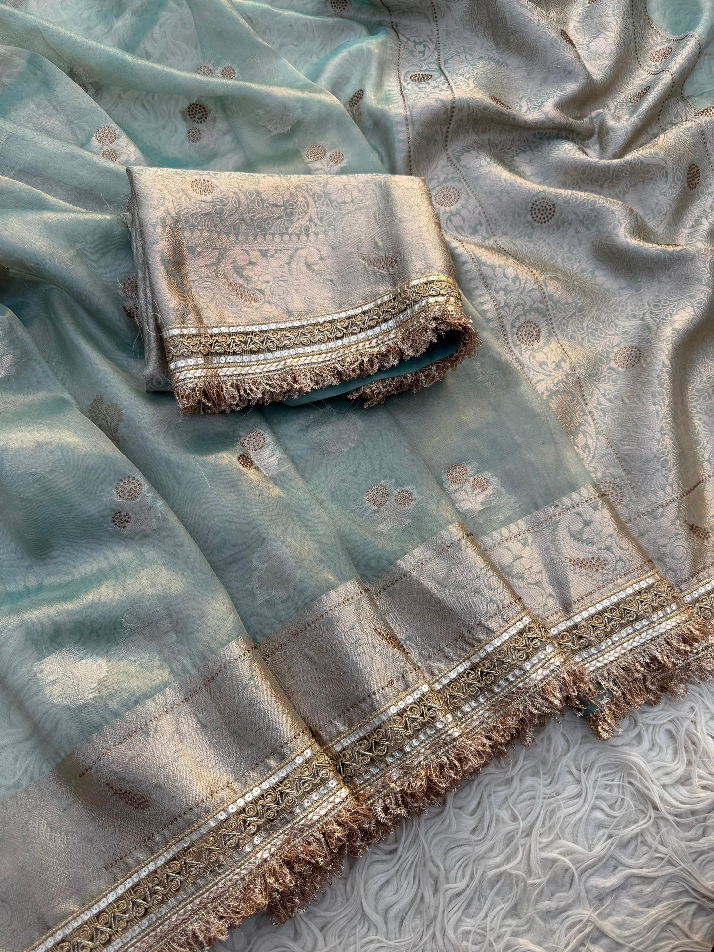 Aabroo Tissue Saree