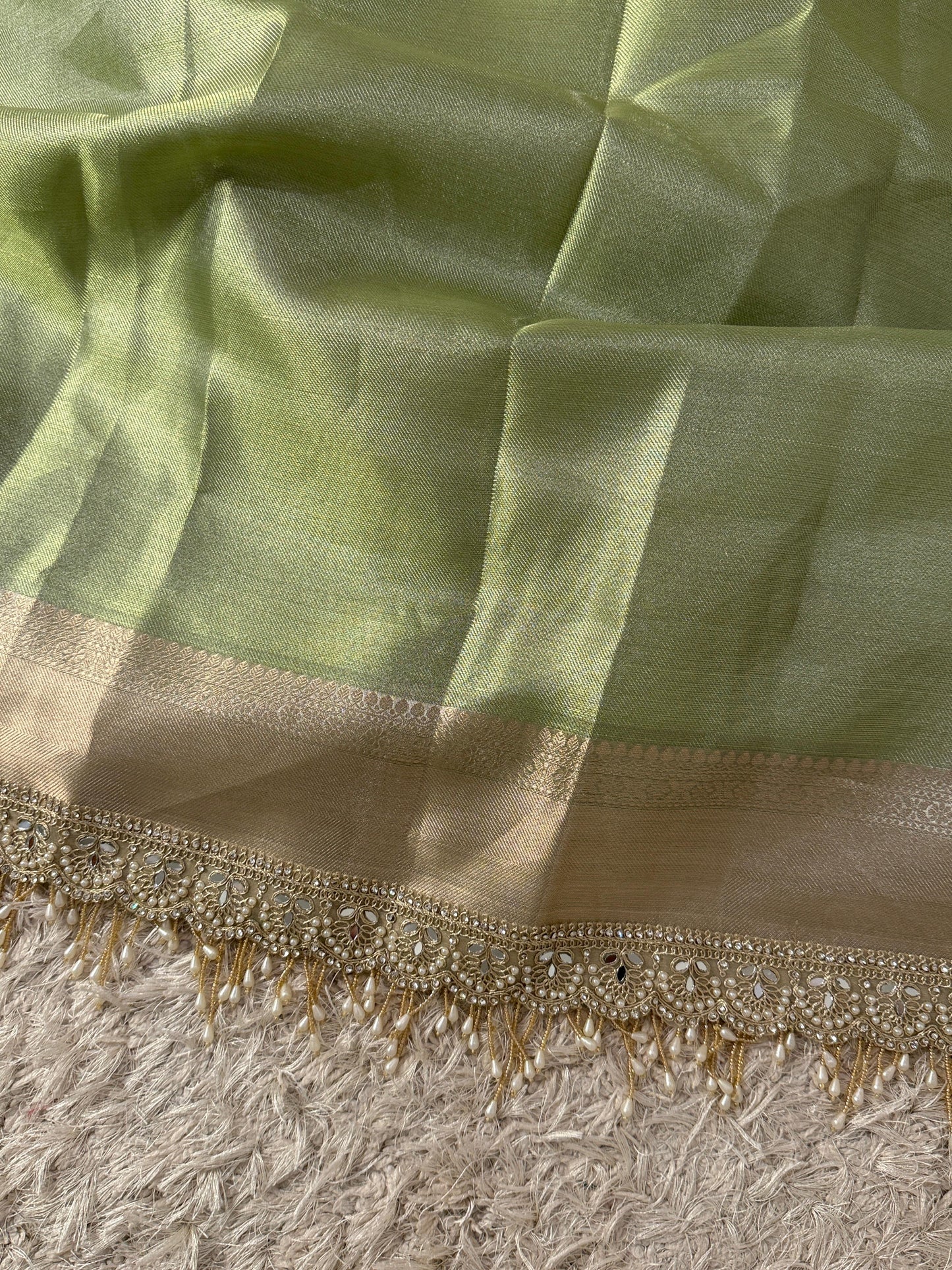 Zyana Banarasi tissue Saree