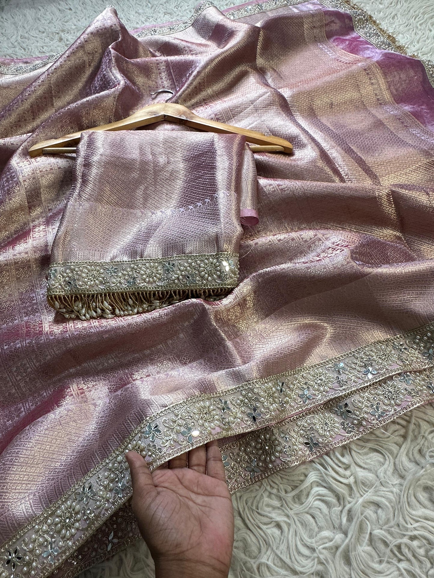 Komolika Kanjivaram Saree