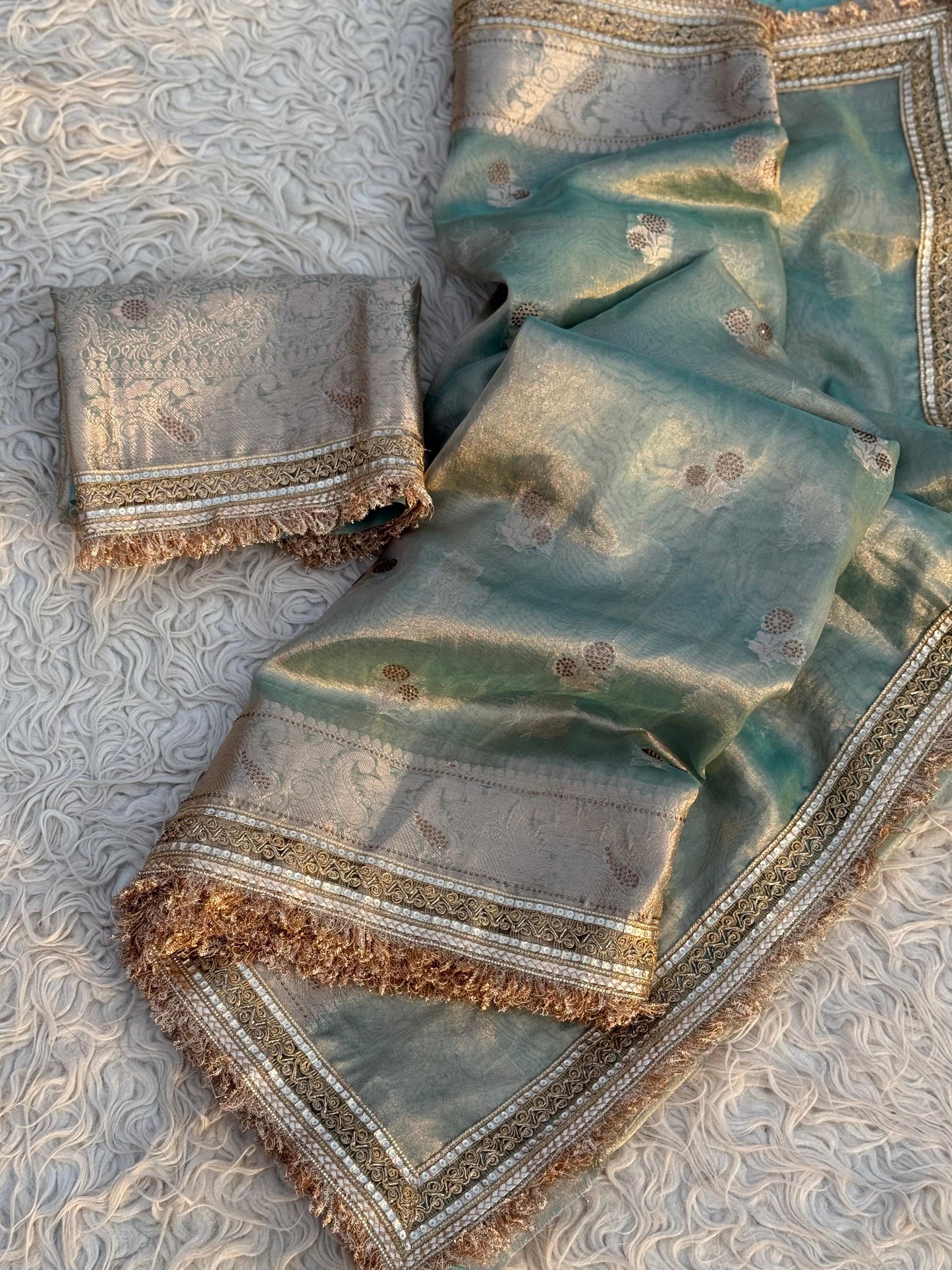 Aabroo Tissue Saree