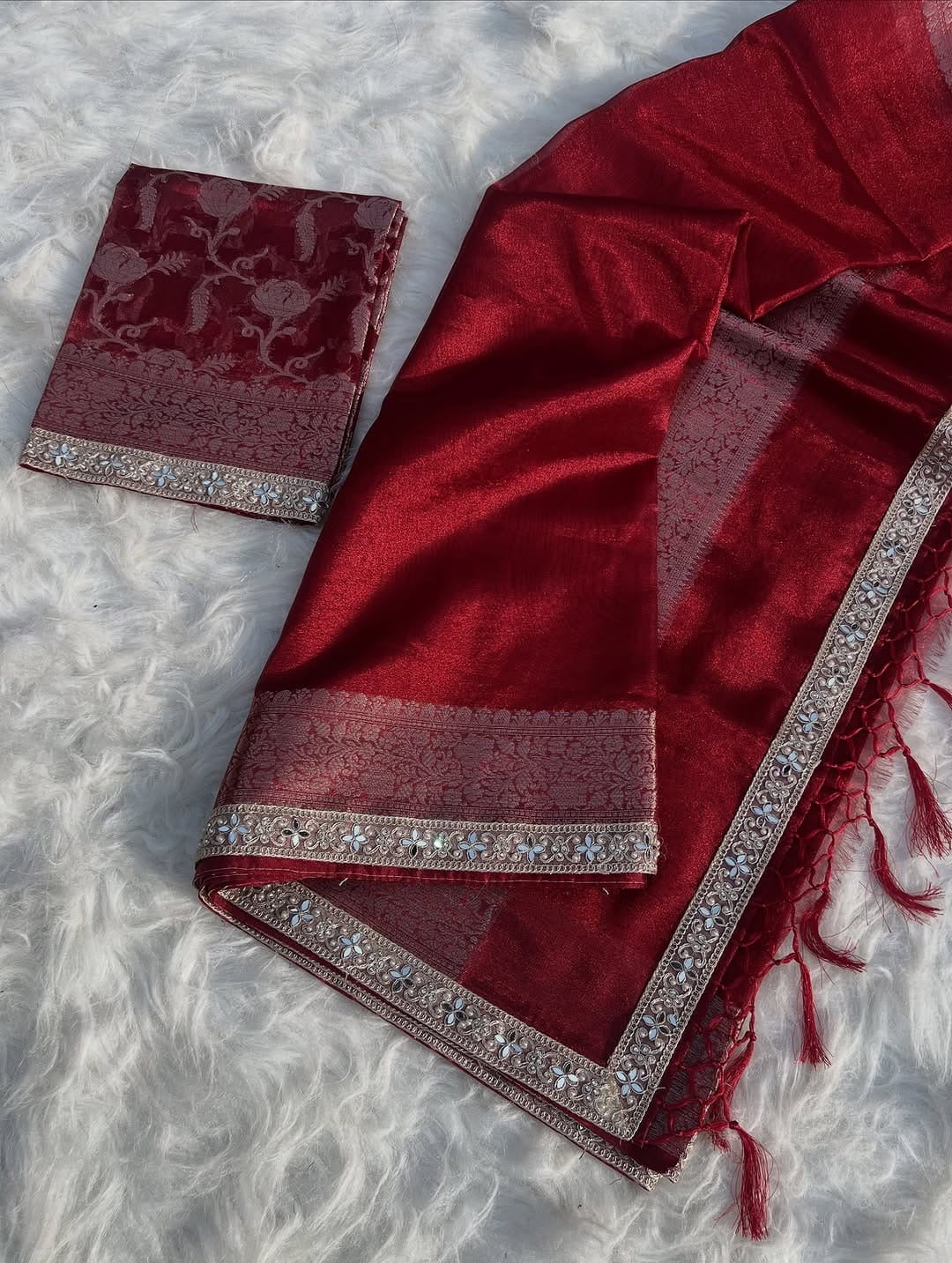 Laal Saajh Saree