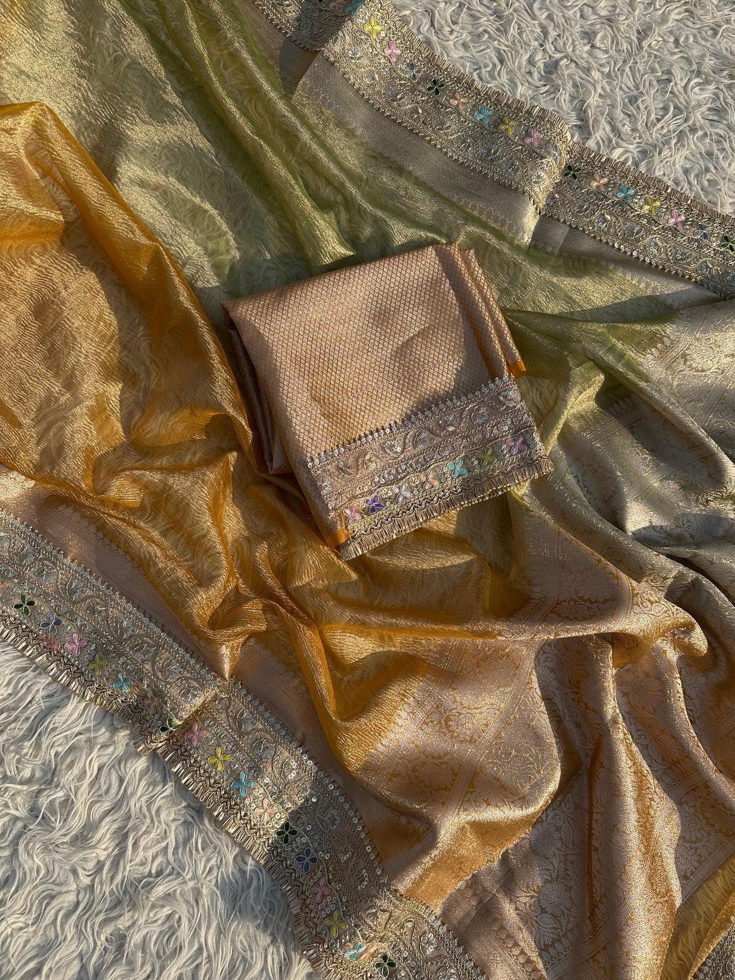 Svarnima Saree(Yellow-Green)