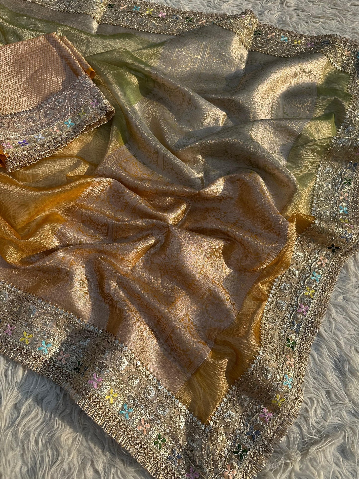 Svarnima Saree(Yellow-Green)