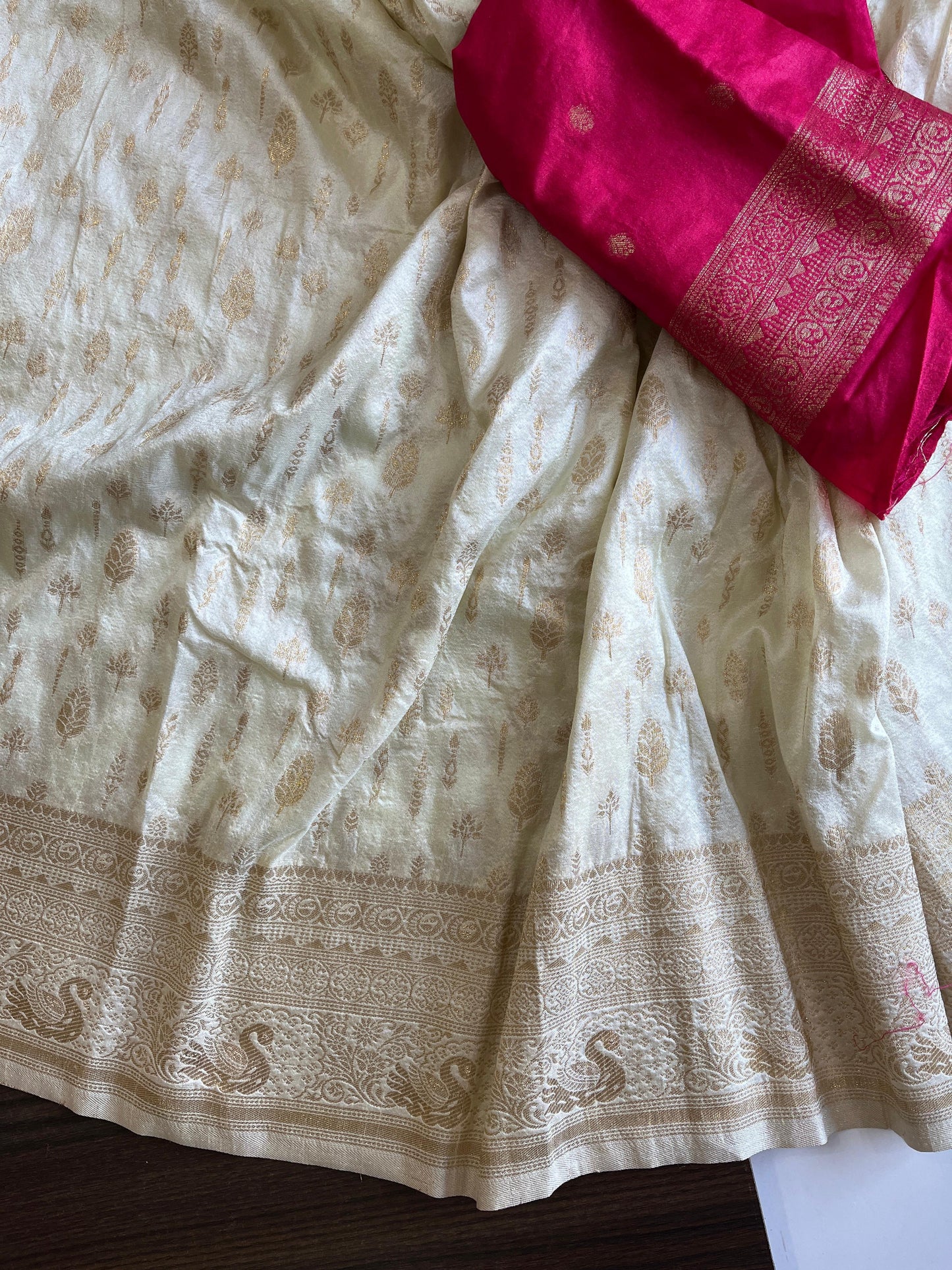 Ivory Shimmer saree