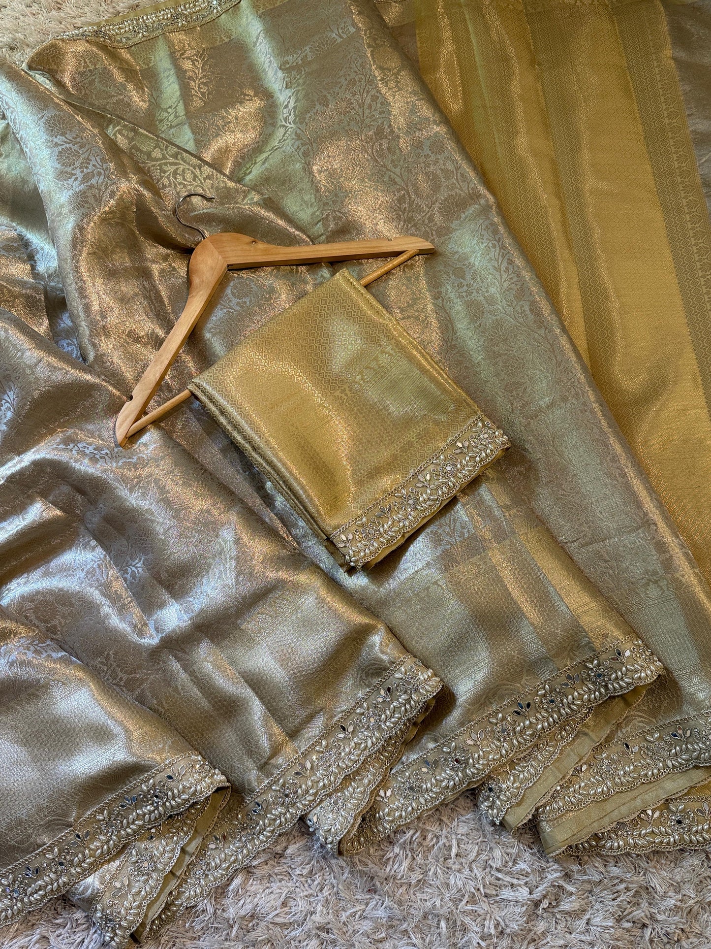 Gulnaar charm Saree