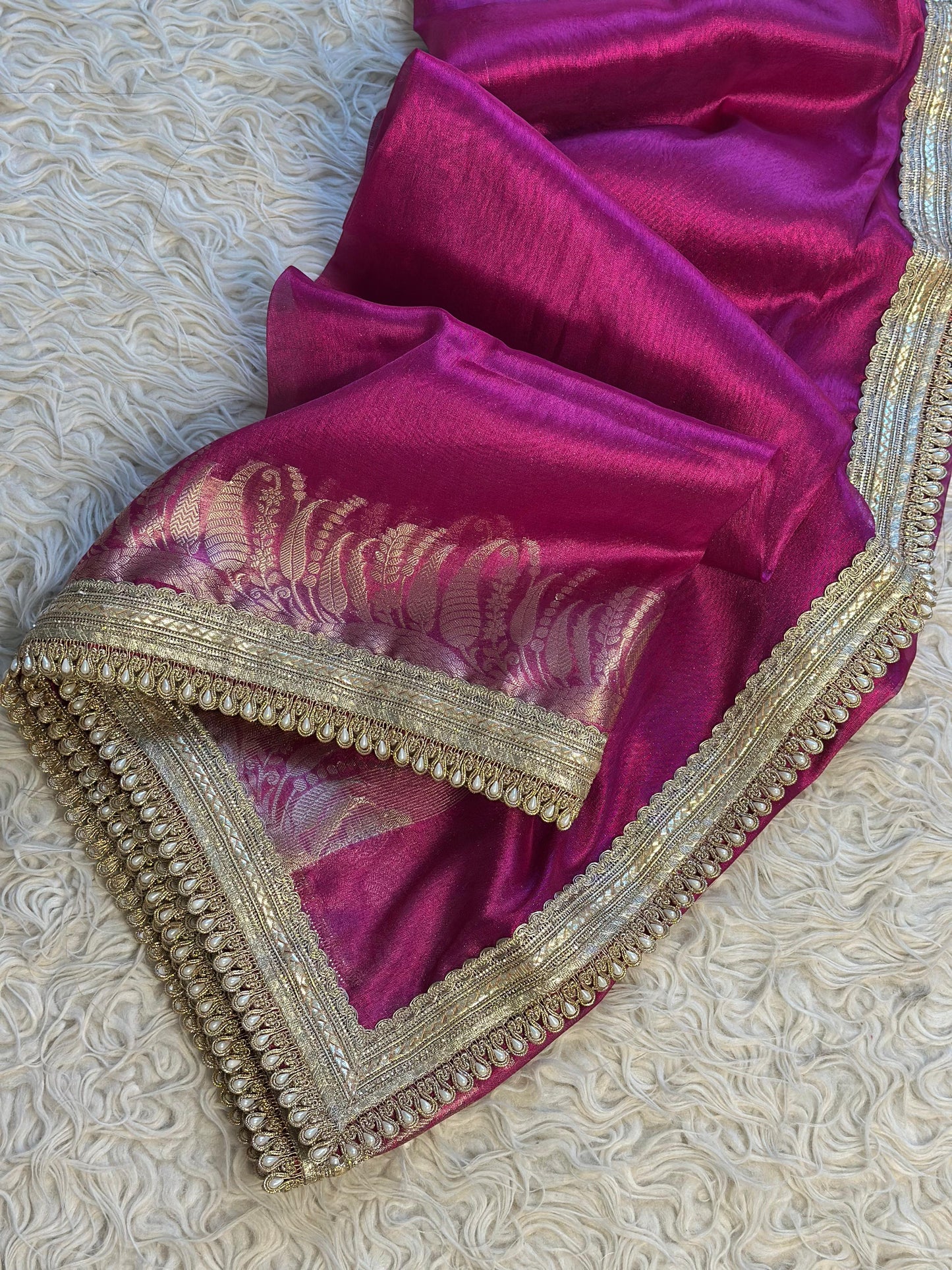 Gulabi Tarang Saree