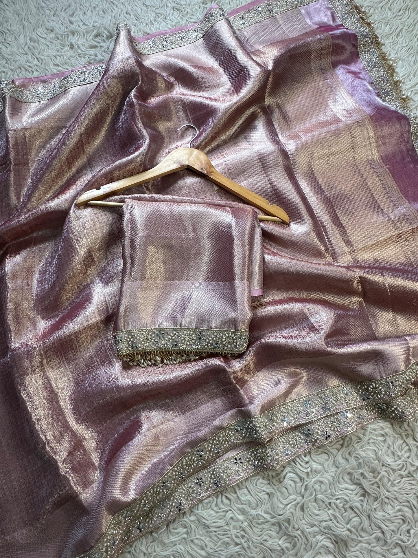 Komolika Kanjivaram Saree