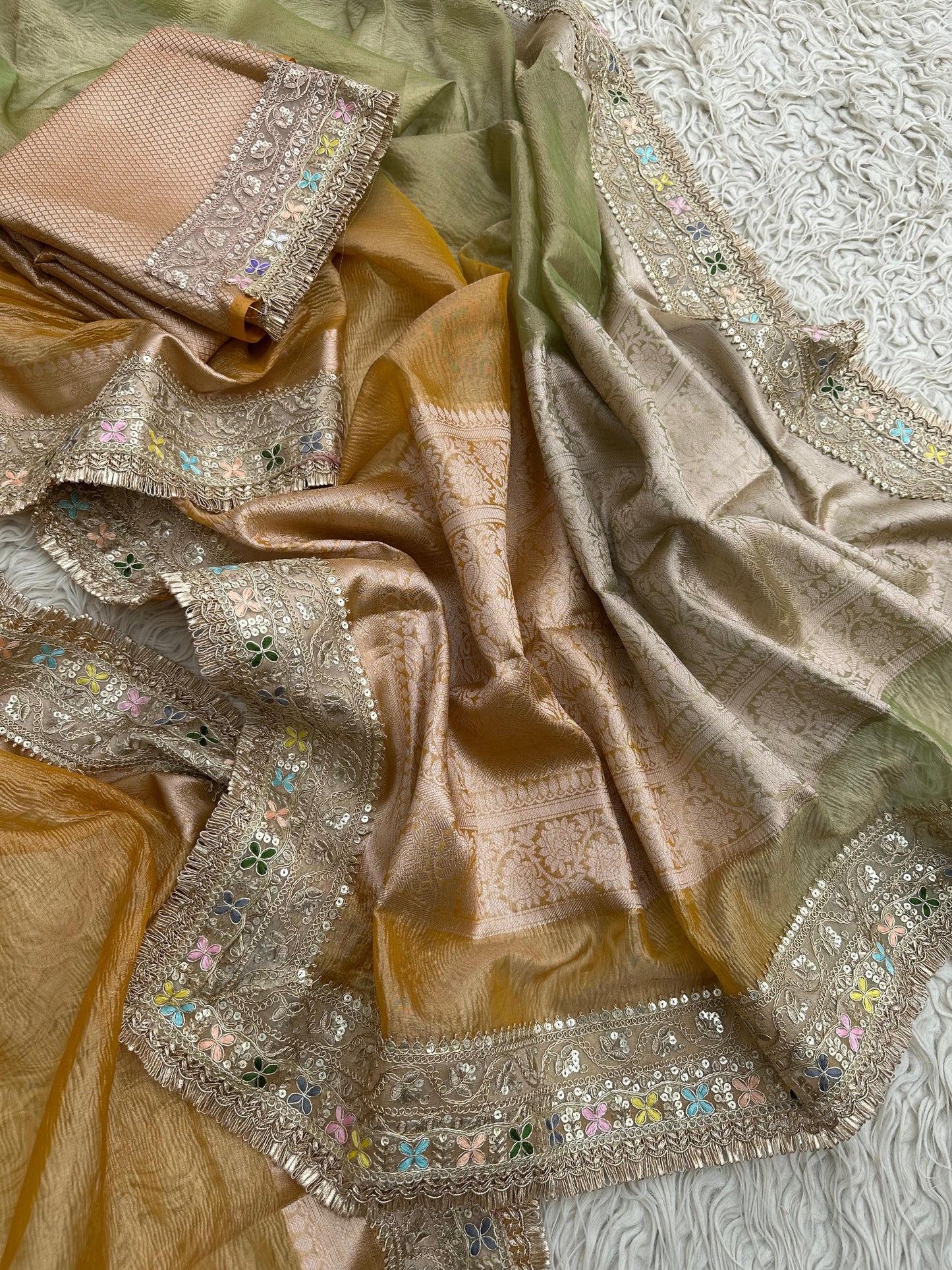 Svarnima Saree(Yellow-Green)