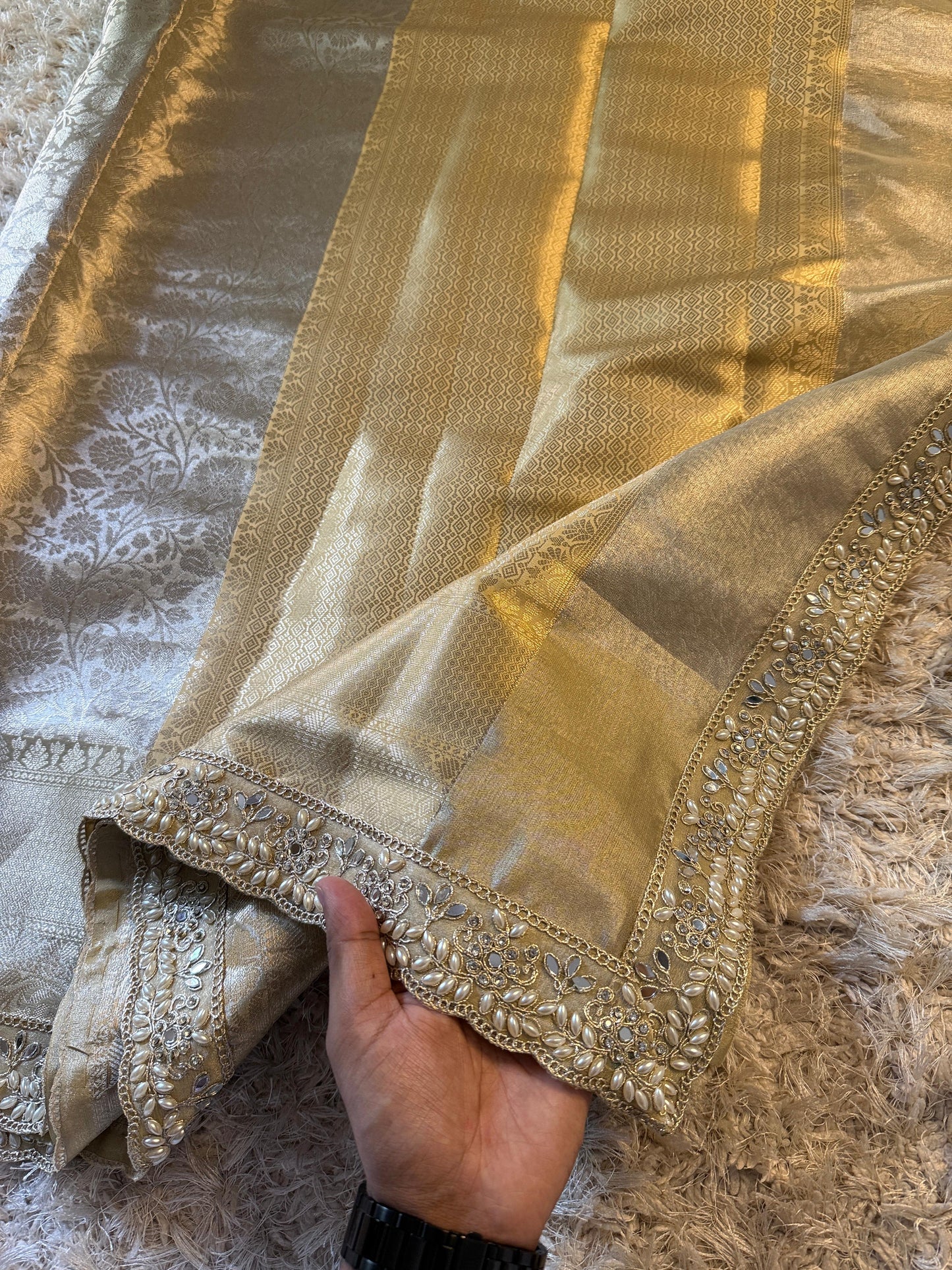 Gulnaar charm Saree