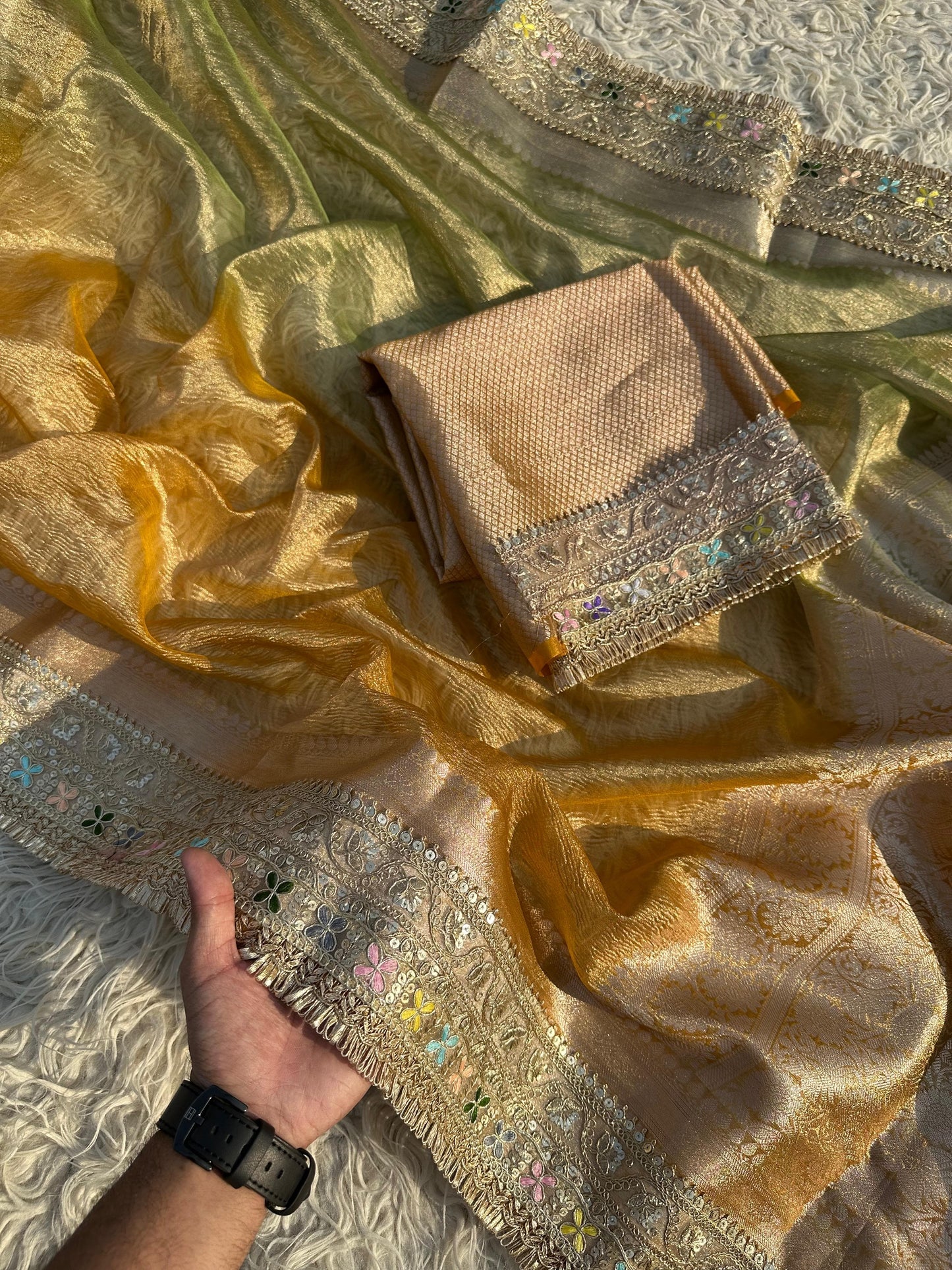 Svarnima Saree(Yellow-Green)