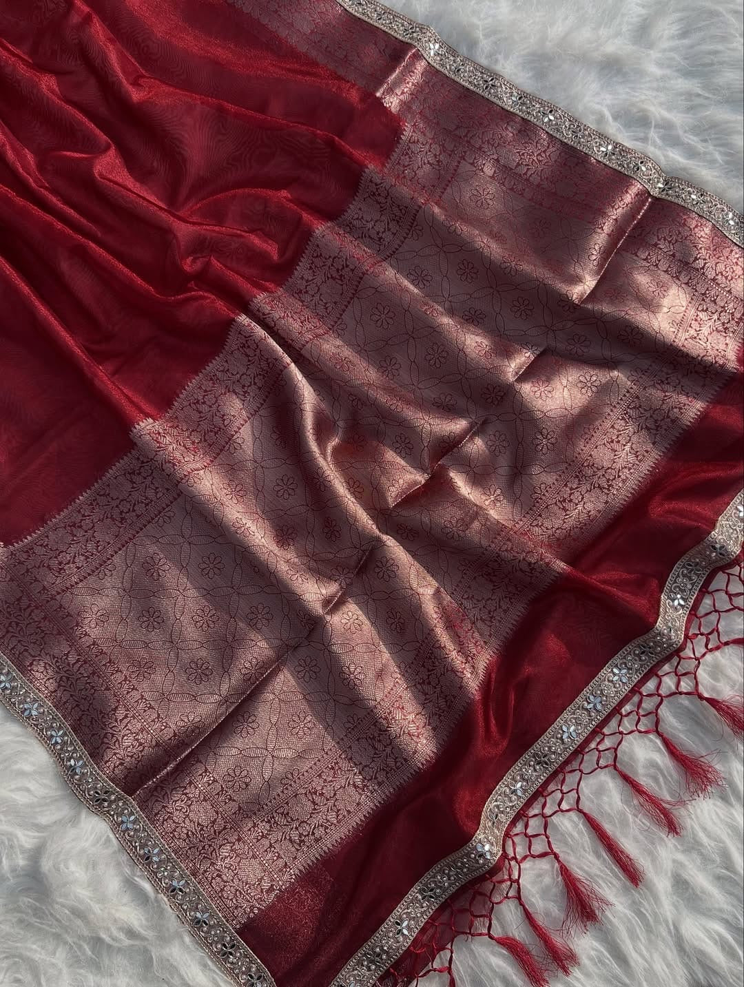 Laal Saajh Saree