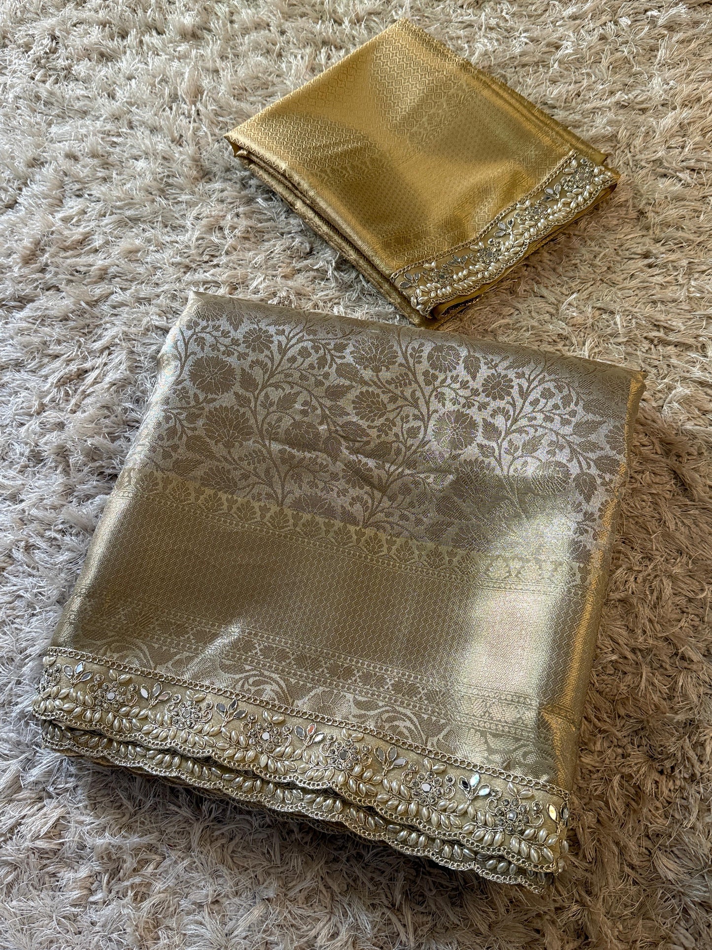 Gulnaar charm Saree
