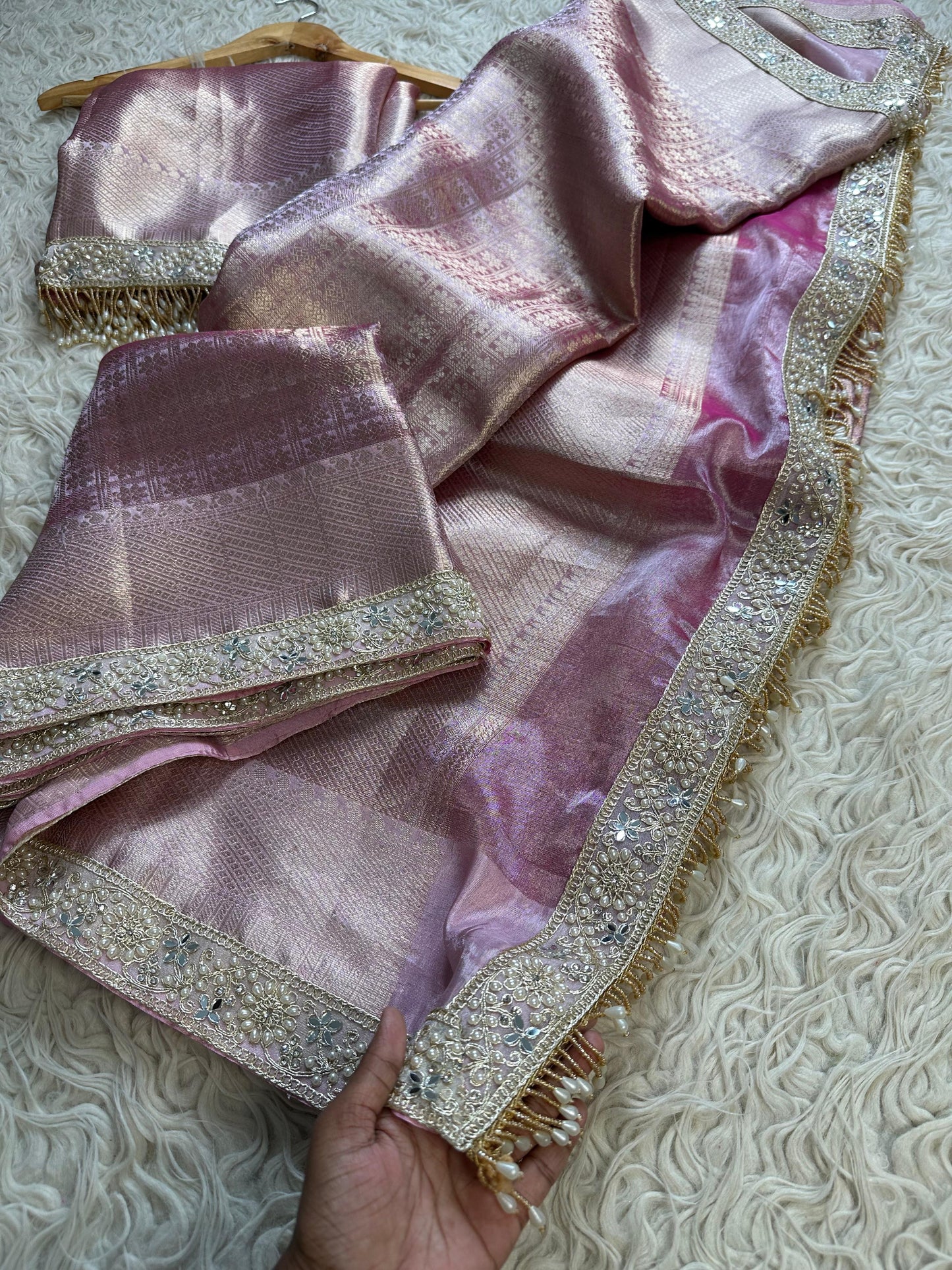 Komolika Kanjivaram Saree