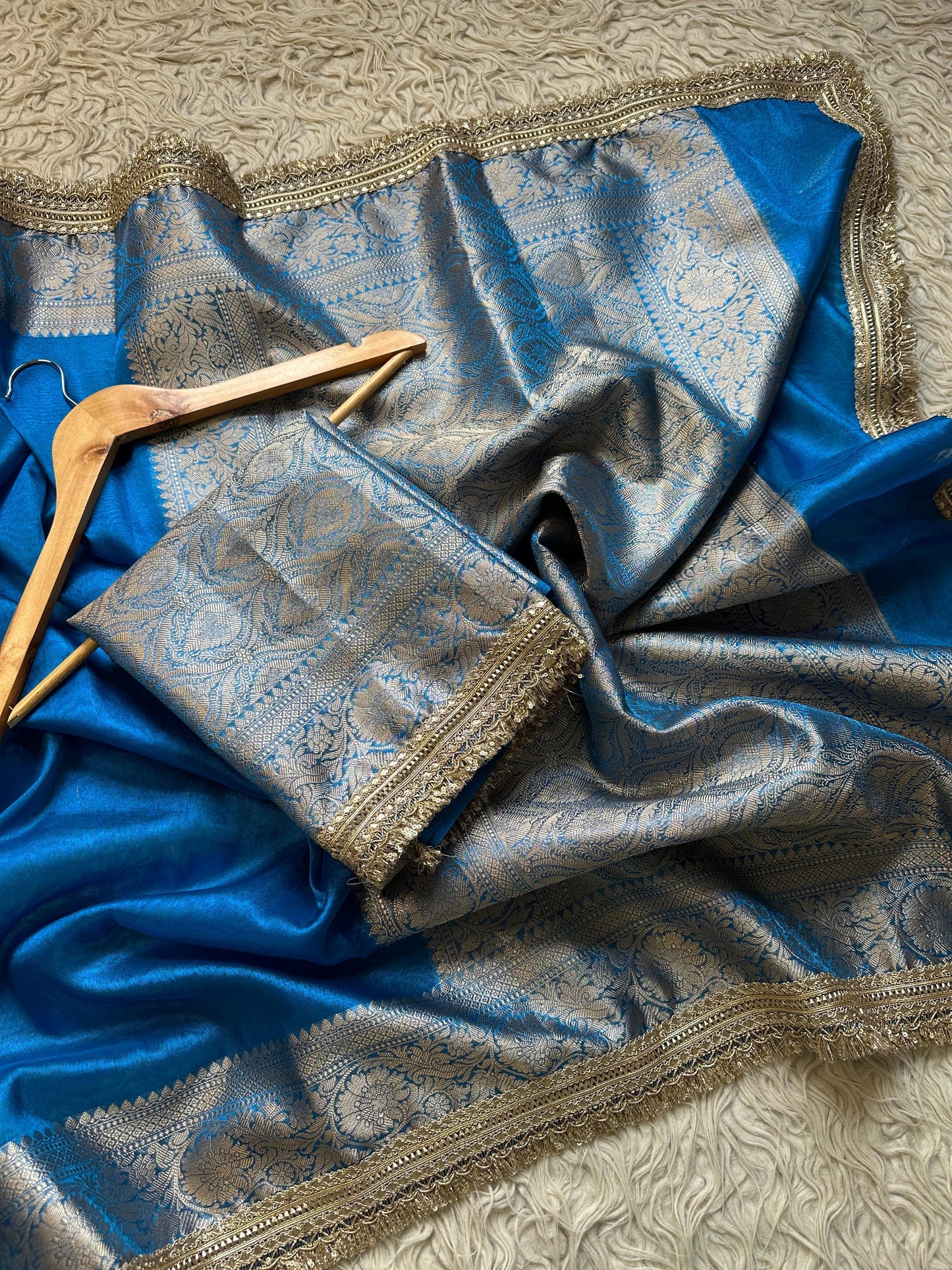 Sunehri Gul(Royal (Turquoise)