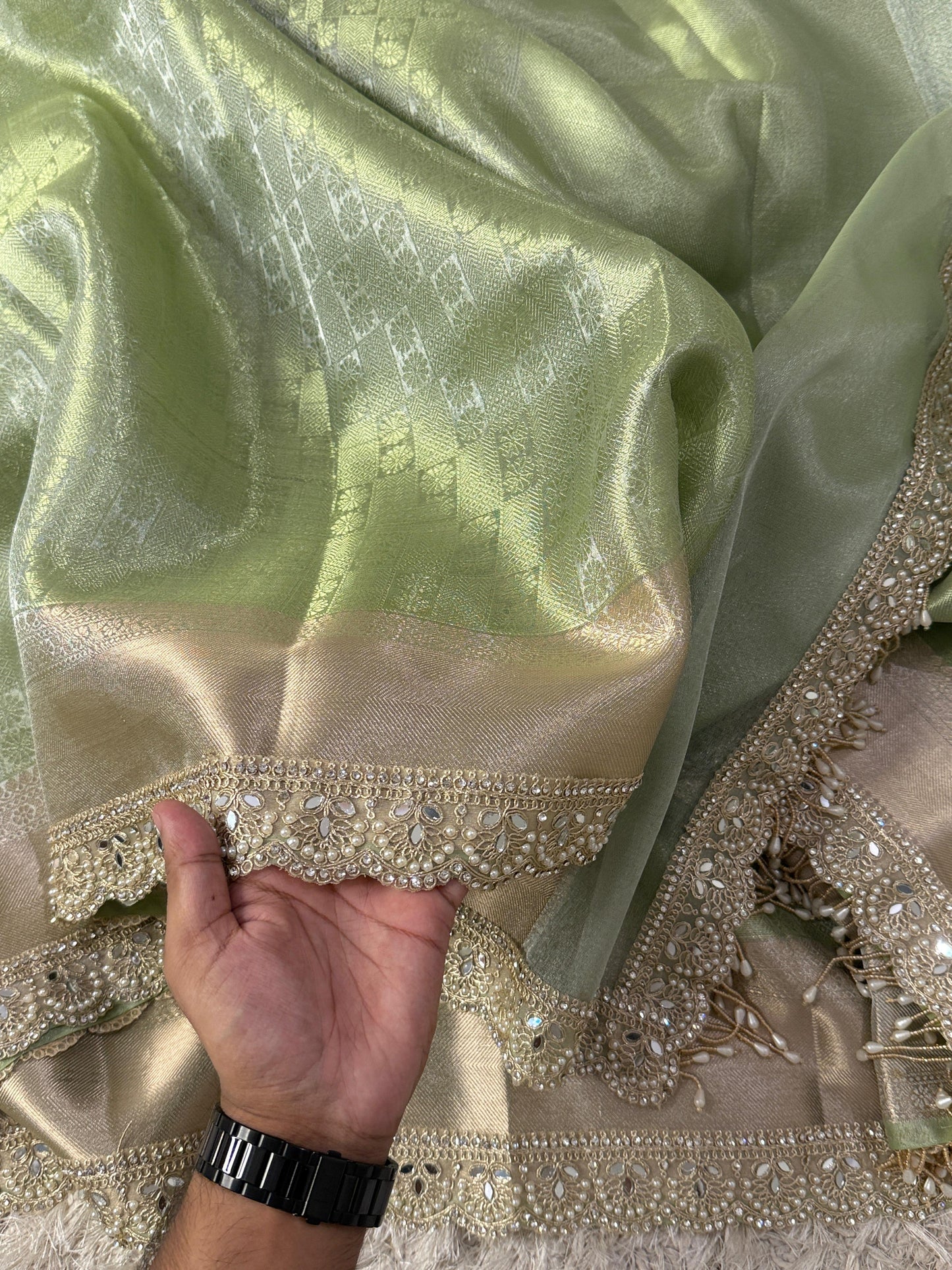 Zyana Banarasi tissue Saree