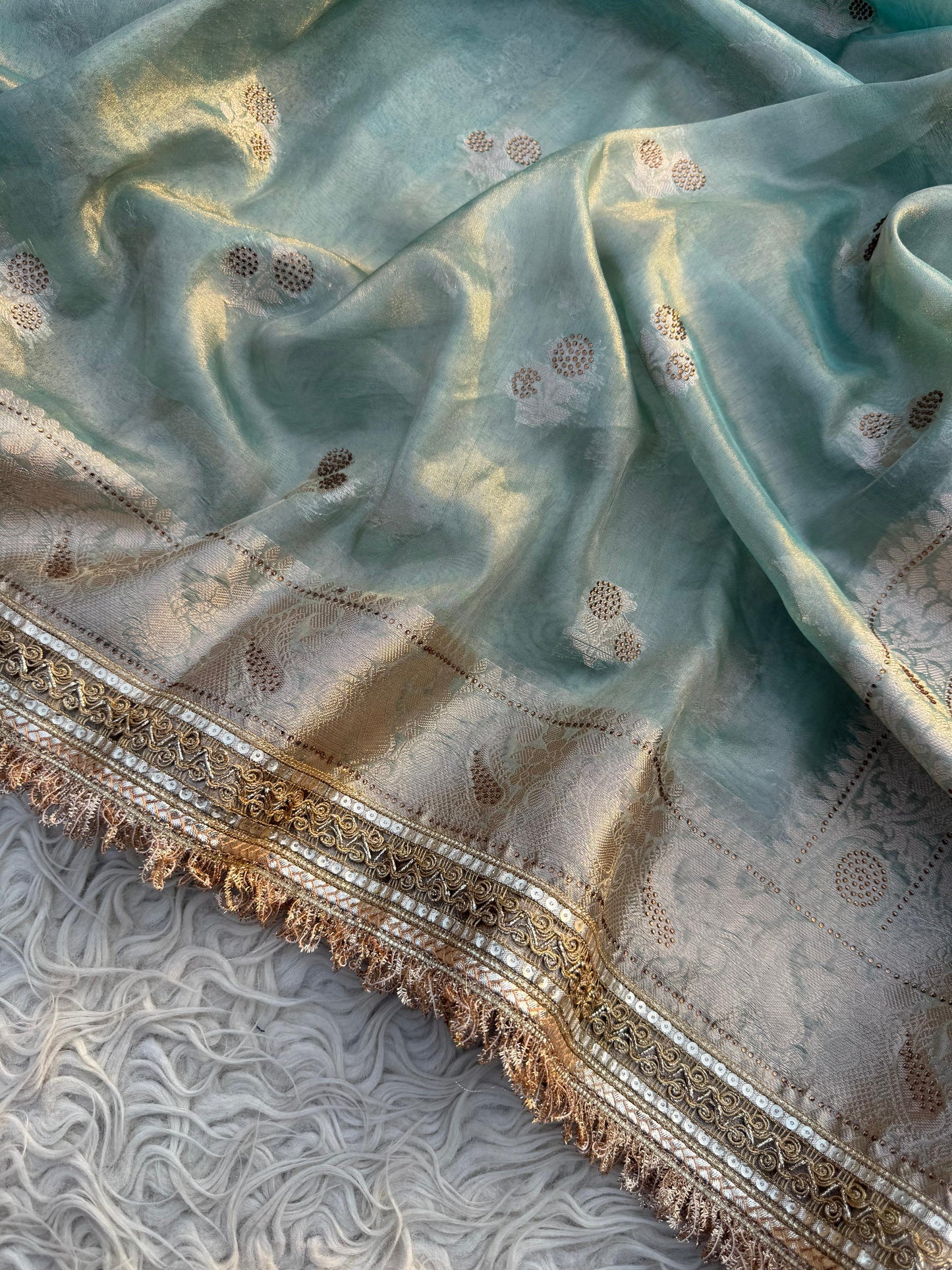Aabroo Tissue Saree