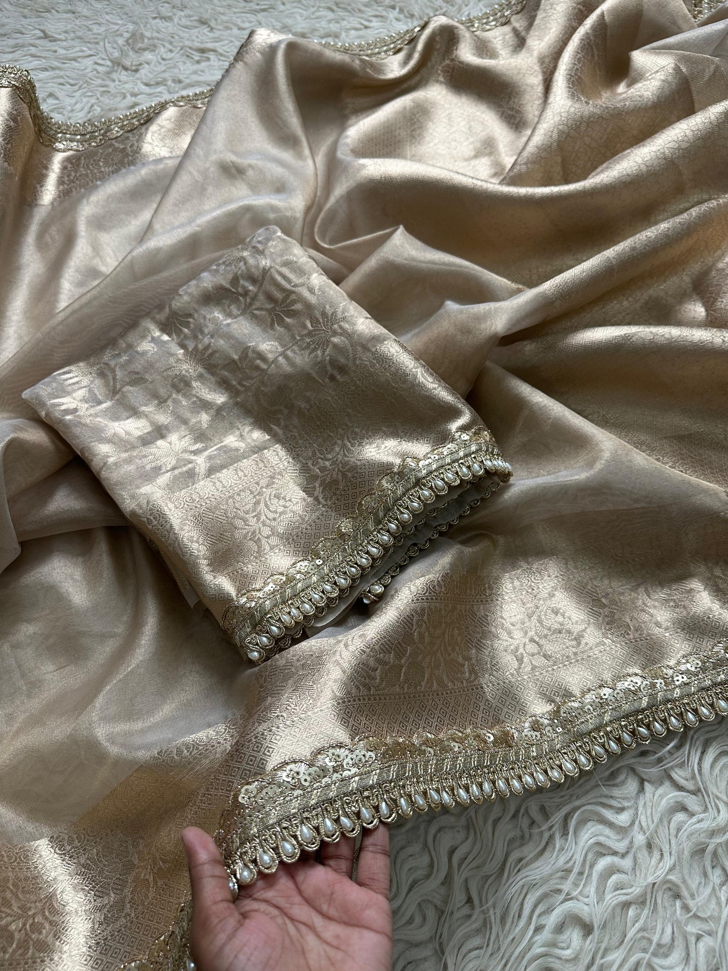 Param Sundari Tissue Saree