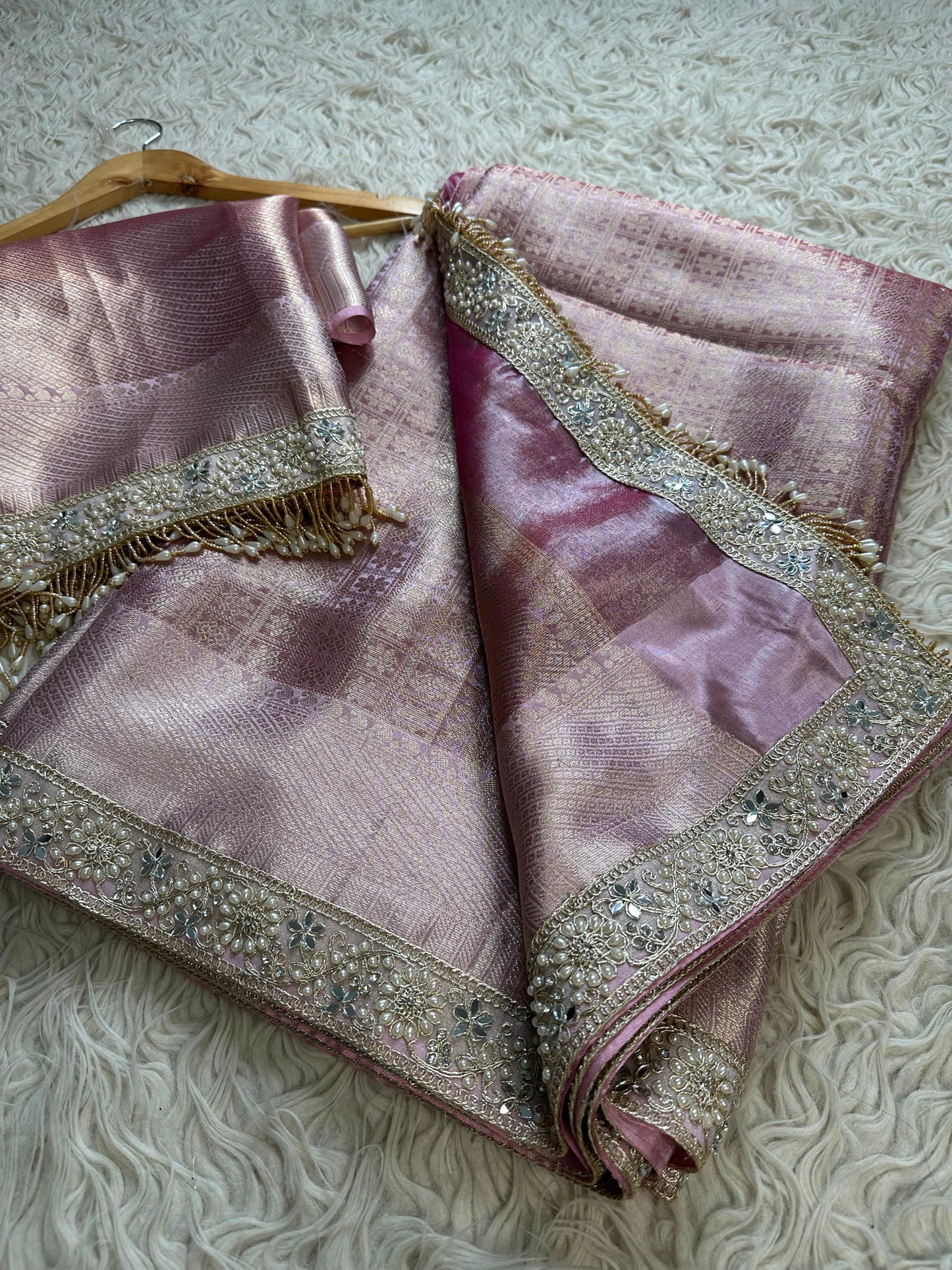 Komolika Kanjivaram Saree