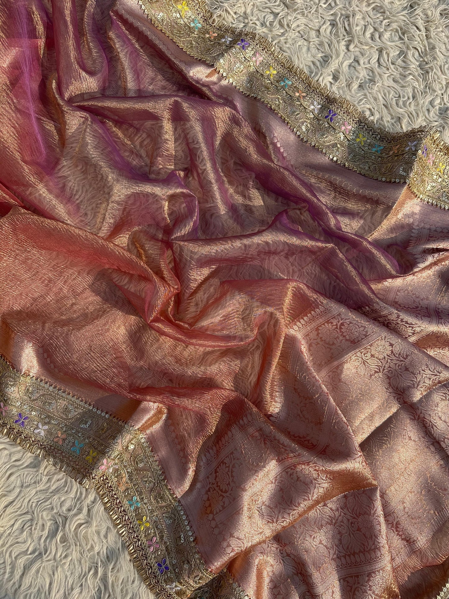 Svarnima Saree(Peach-Lilac)