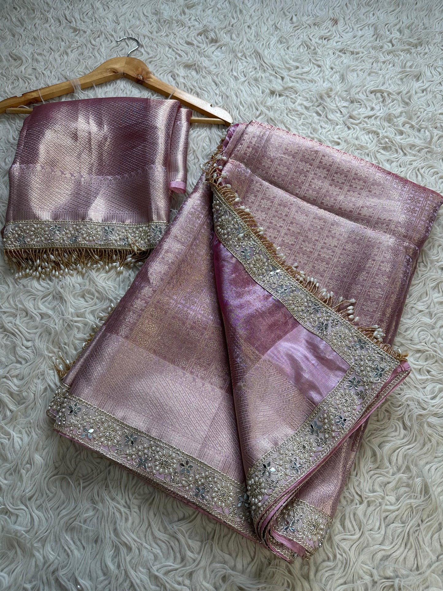 Komolika Kanjivaram Saree