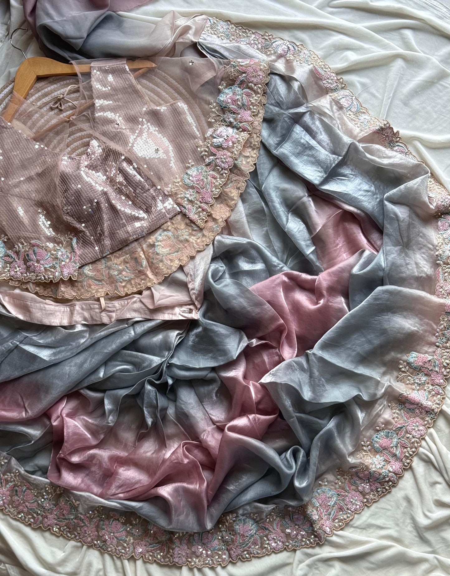 Ishq-e-Pastel Saree(Ready to wear)