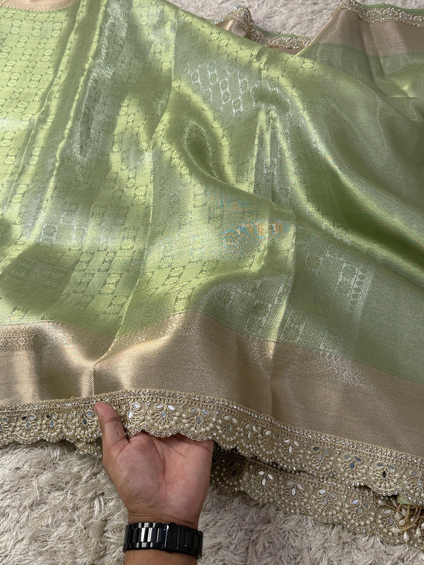 Zyana Banarasi tissue Saree
