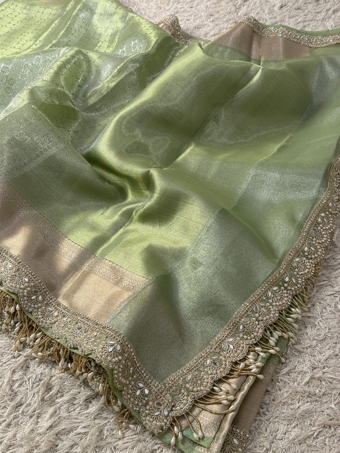 Zyana Banarasi tissue Saree