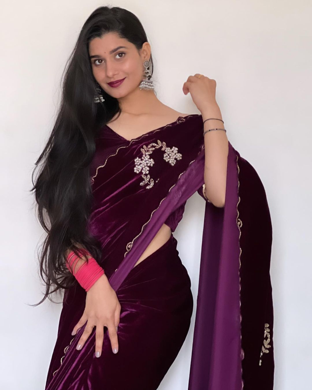 Taasha Luxe Velvet Saree