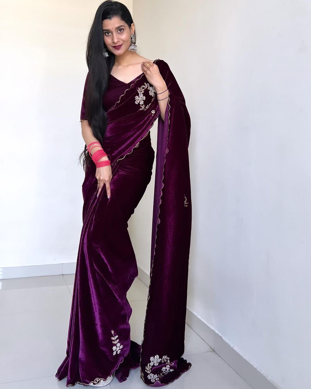 Taasha Luxe Velvet Saree