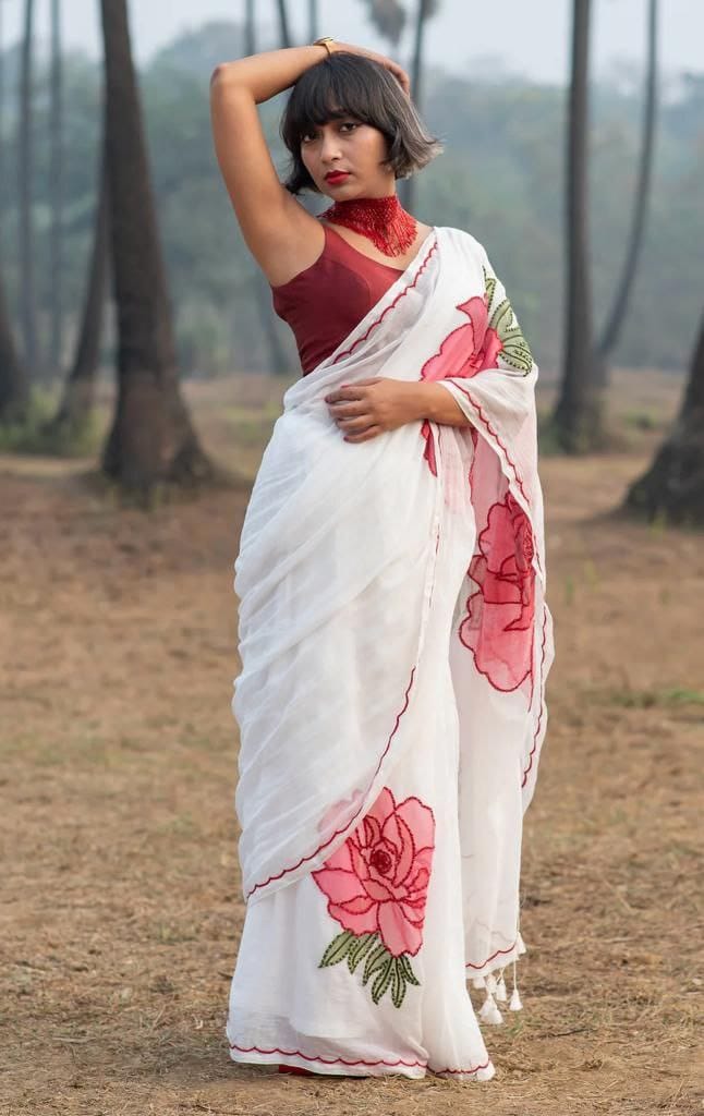 Rosette Linen Saree