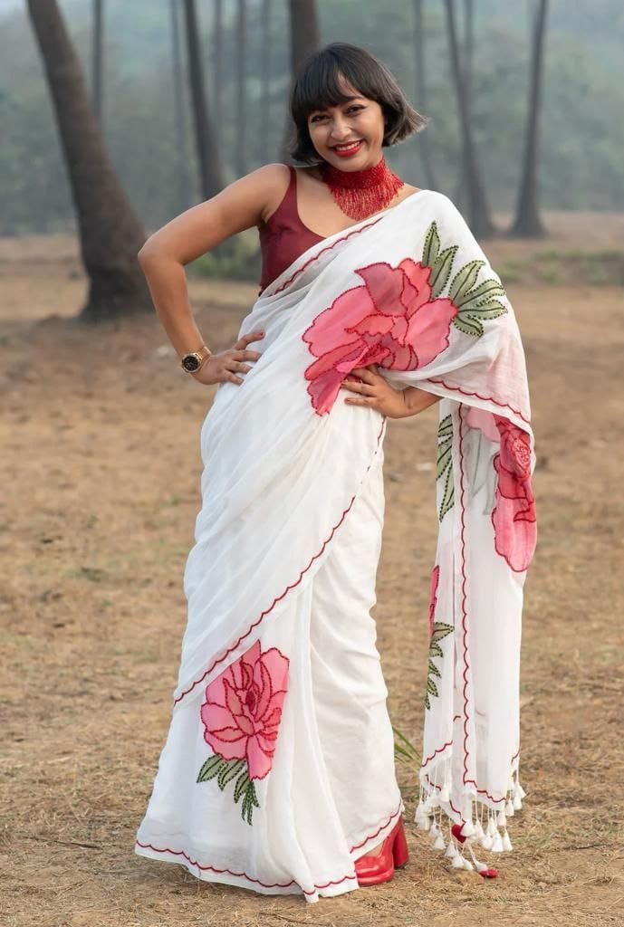 Rosette Linen Saree