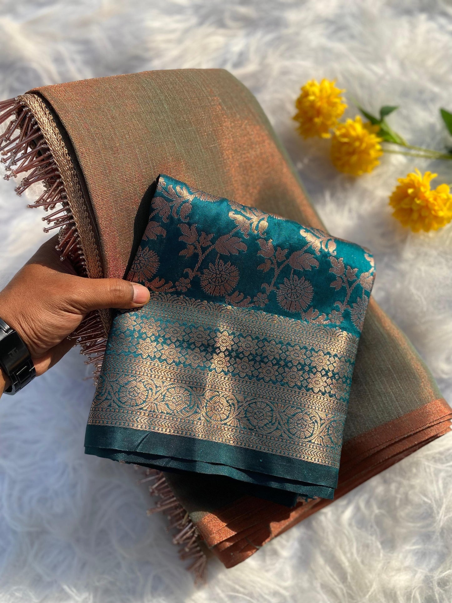 Deeksha Linen Tissue Saree