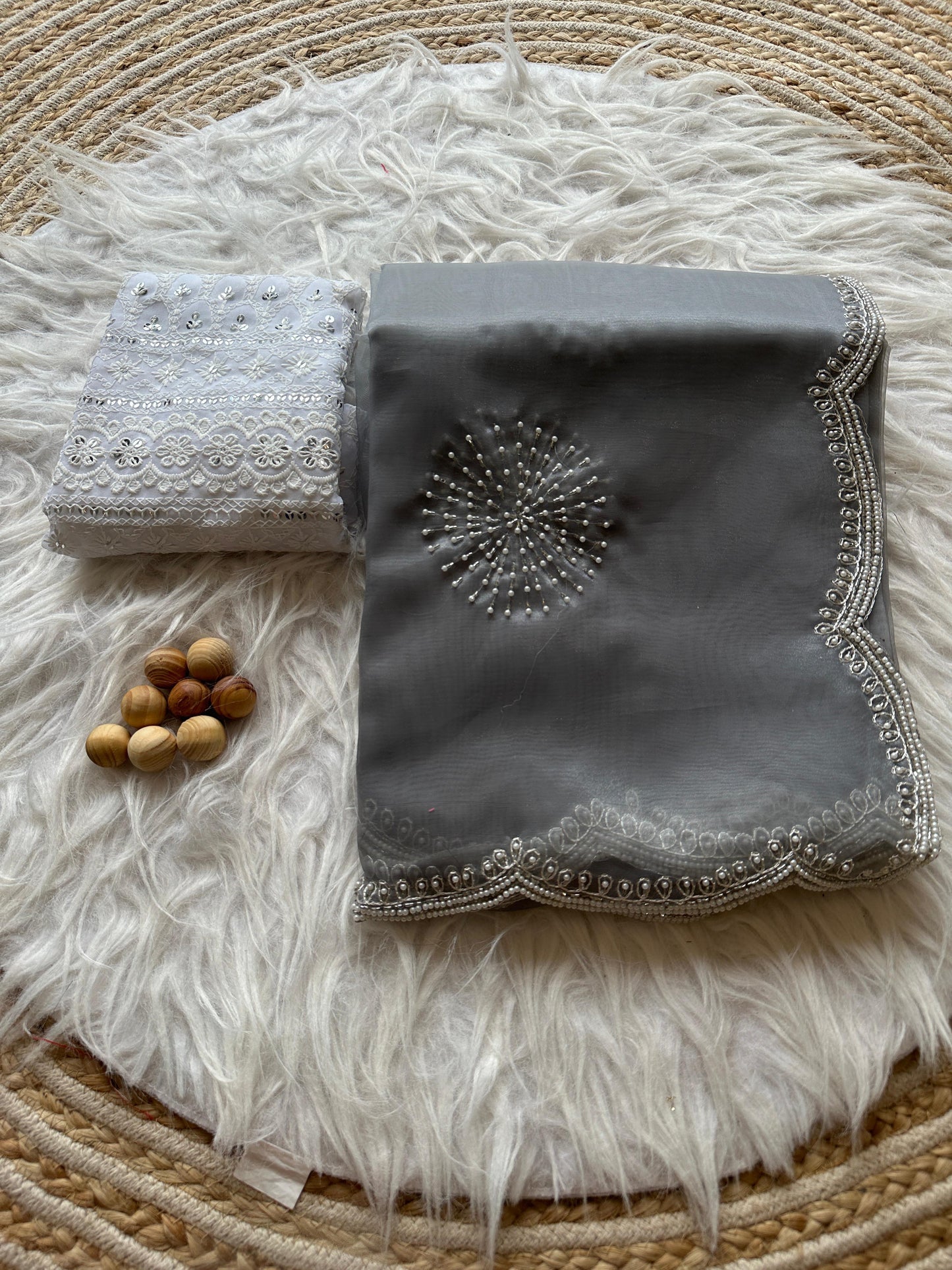 Carol Handwork Saree(Grey)
