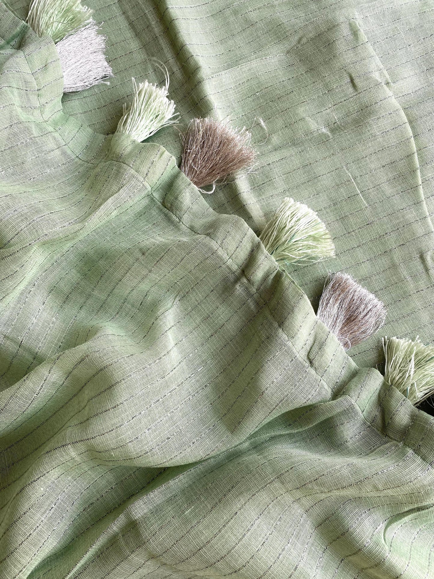 Veenita Linen Saree