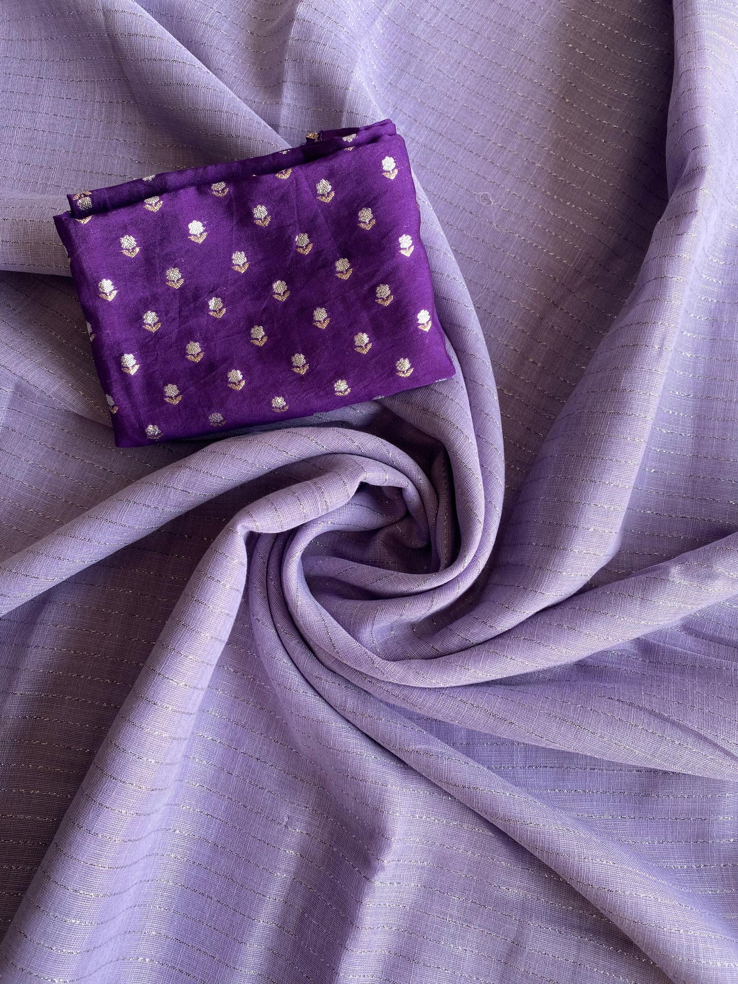 Veenita Linen Saree