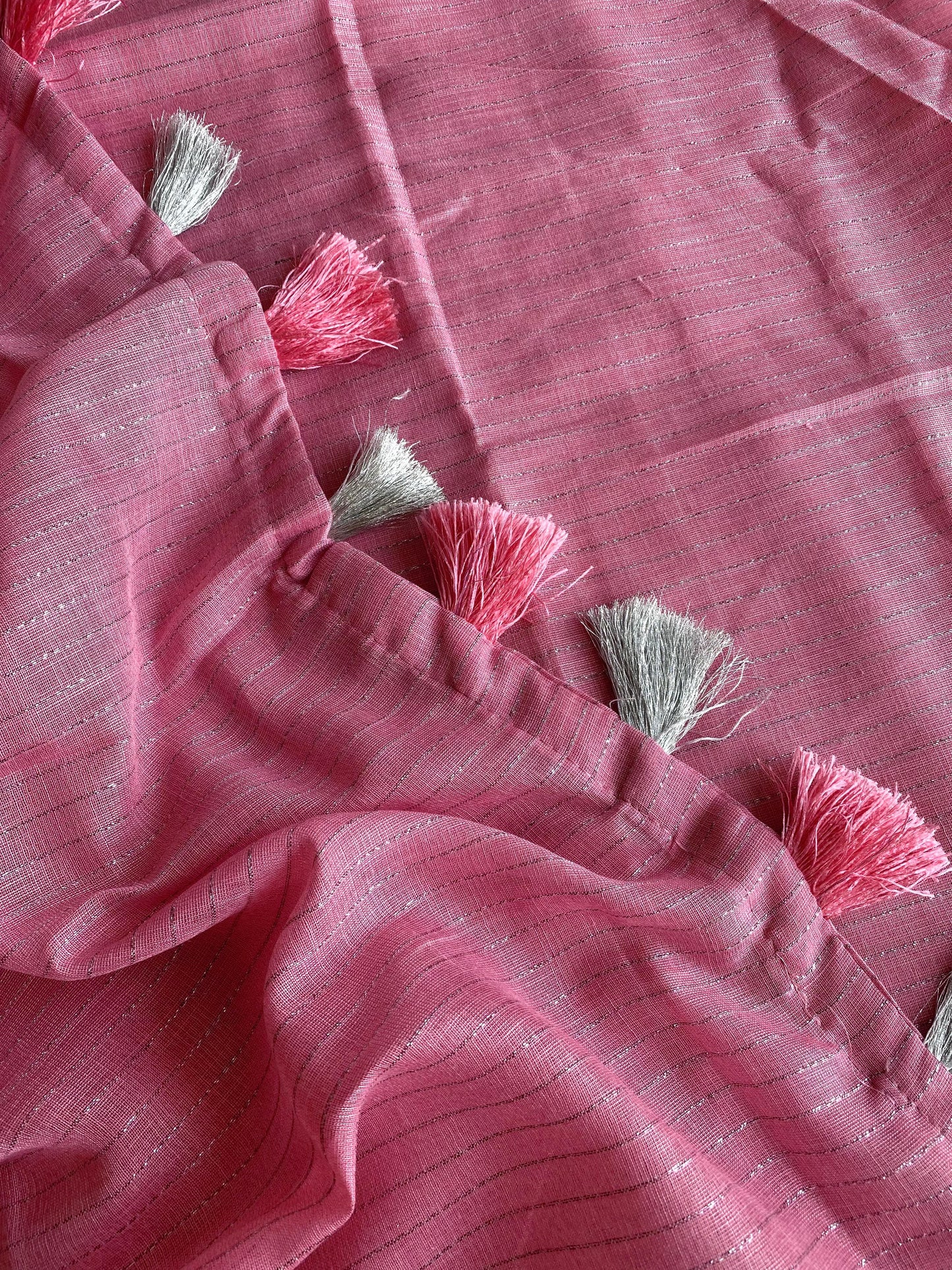 Veenita Linen Saree
