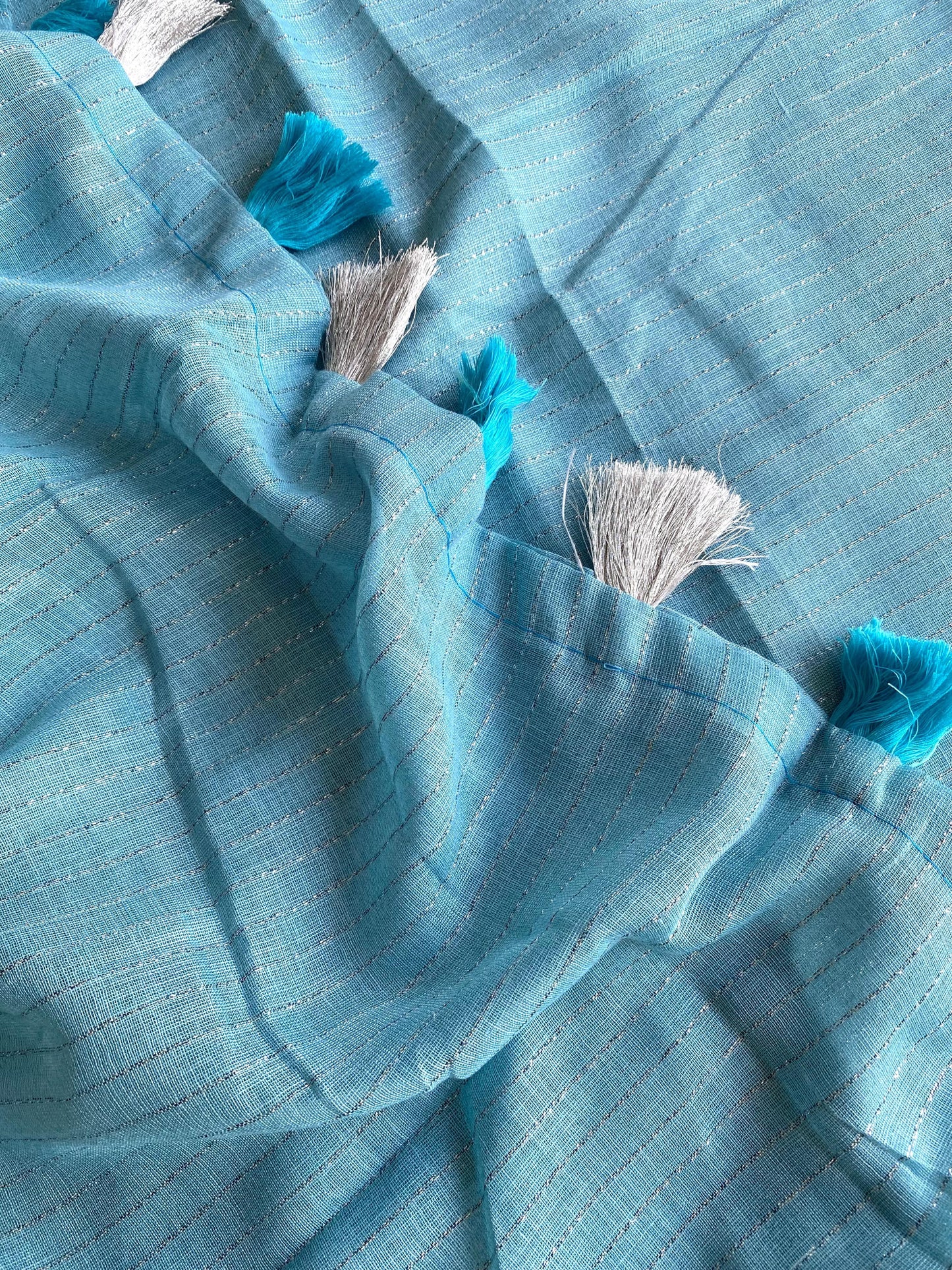 Veenita Linen Saree