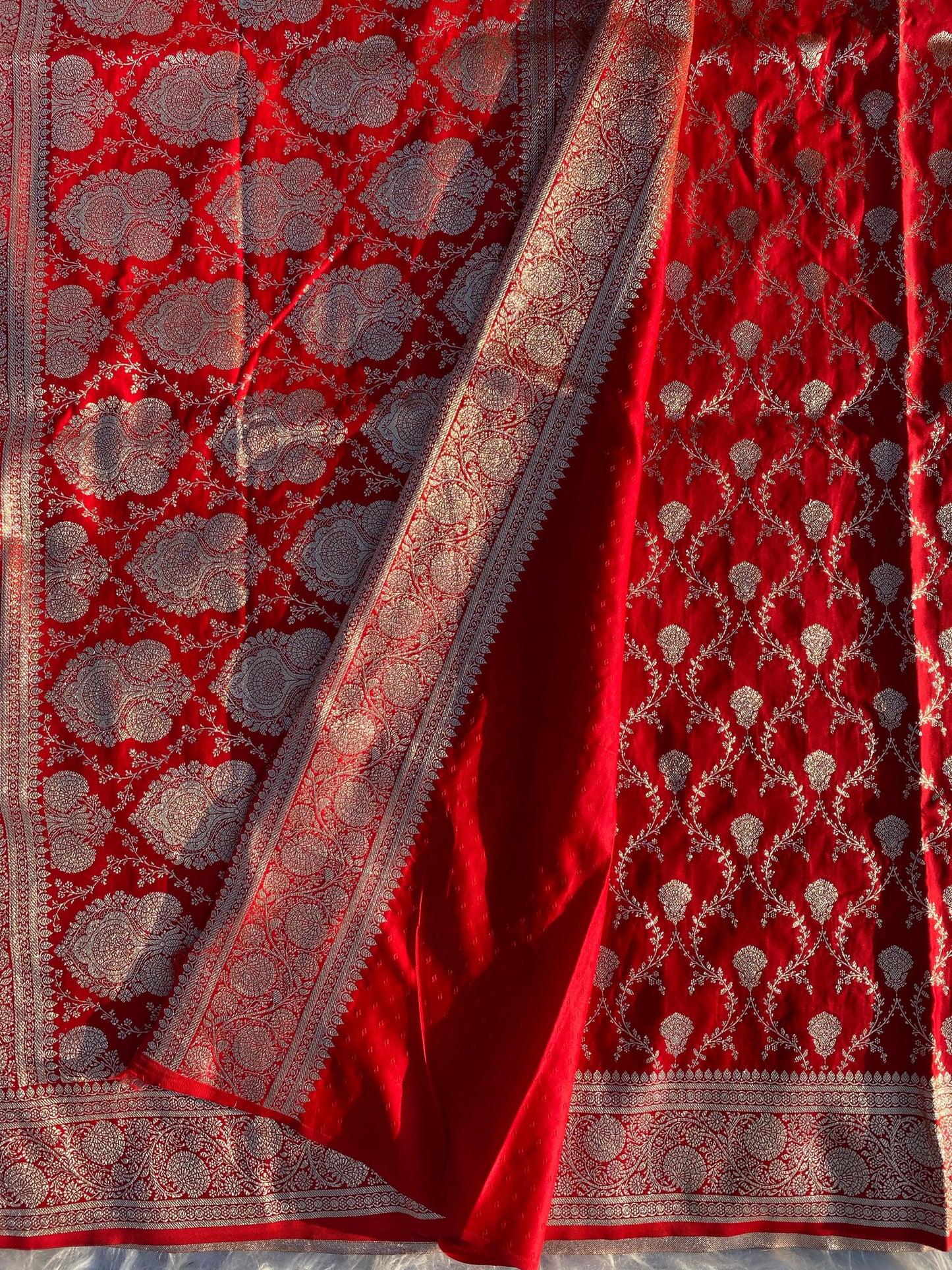 Laal Ishq Banarasi