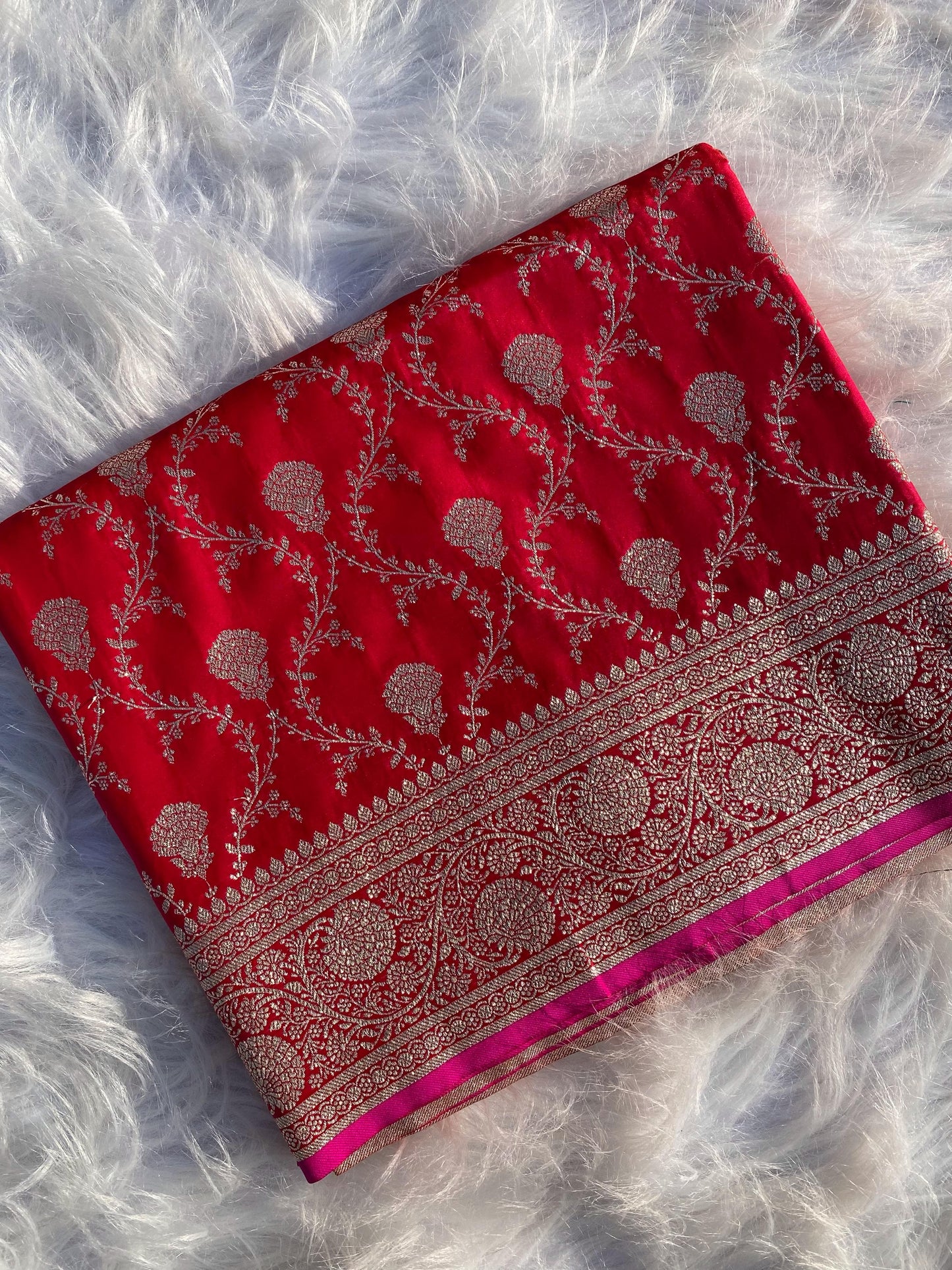 Laal Ishq Banarasi