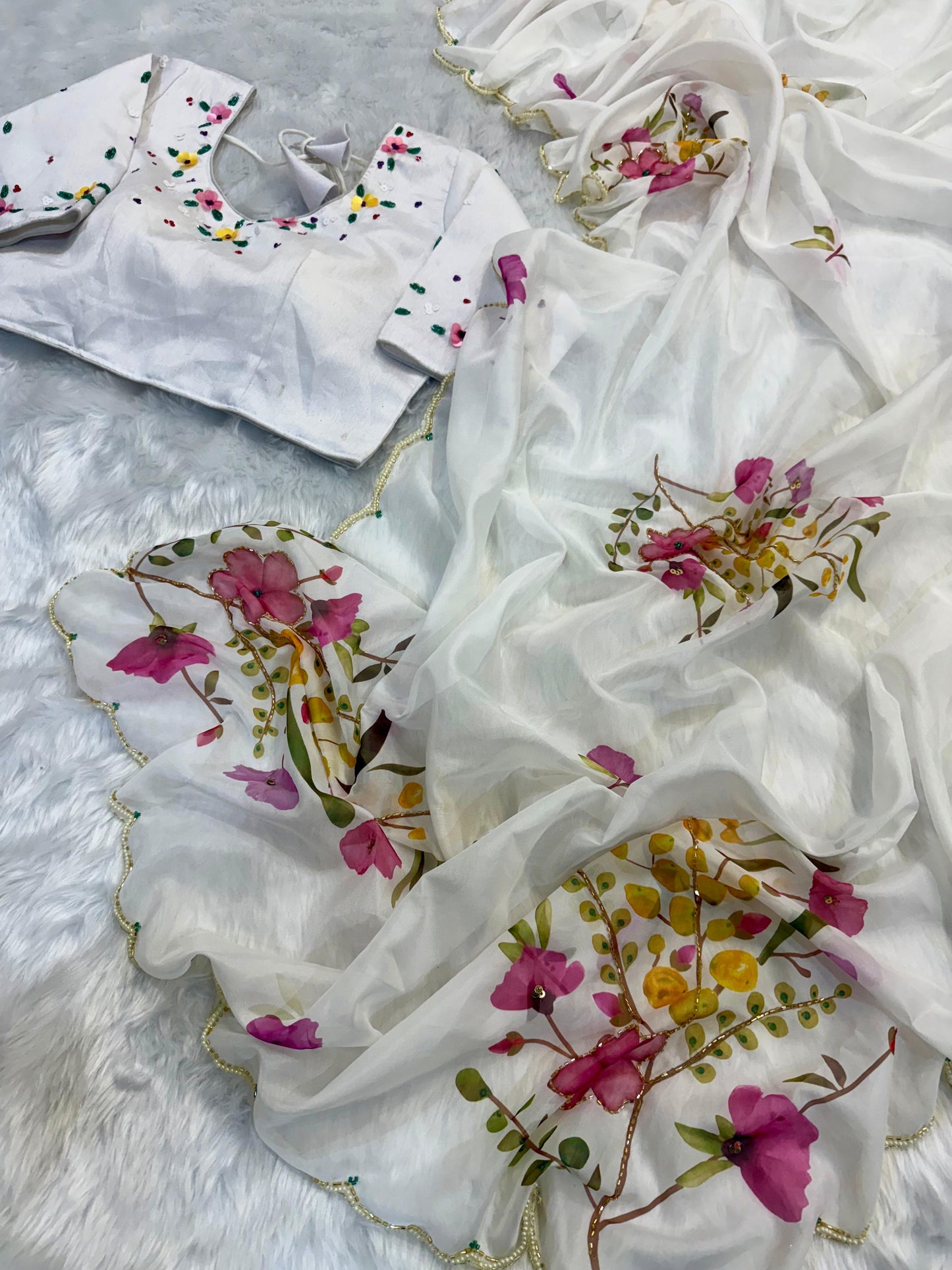 Soft Gardenia Saree(white)