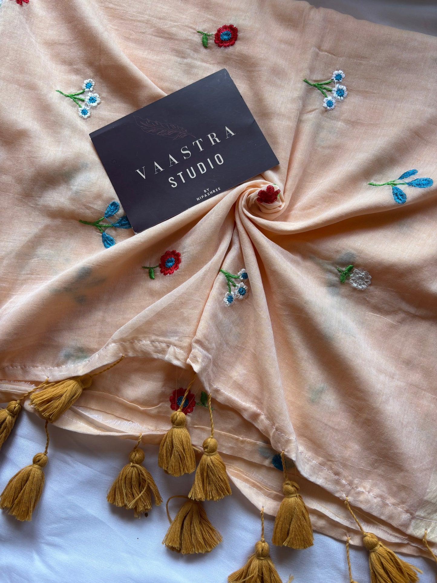 Beige Petel Bloom Saree