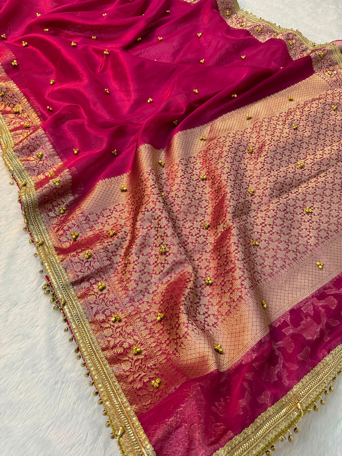 Suhagan Ghoongroo Saree
